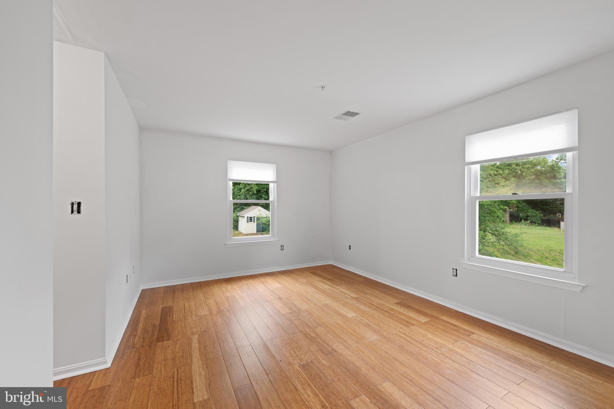 CLINTON ACRES - Residential