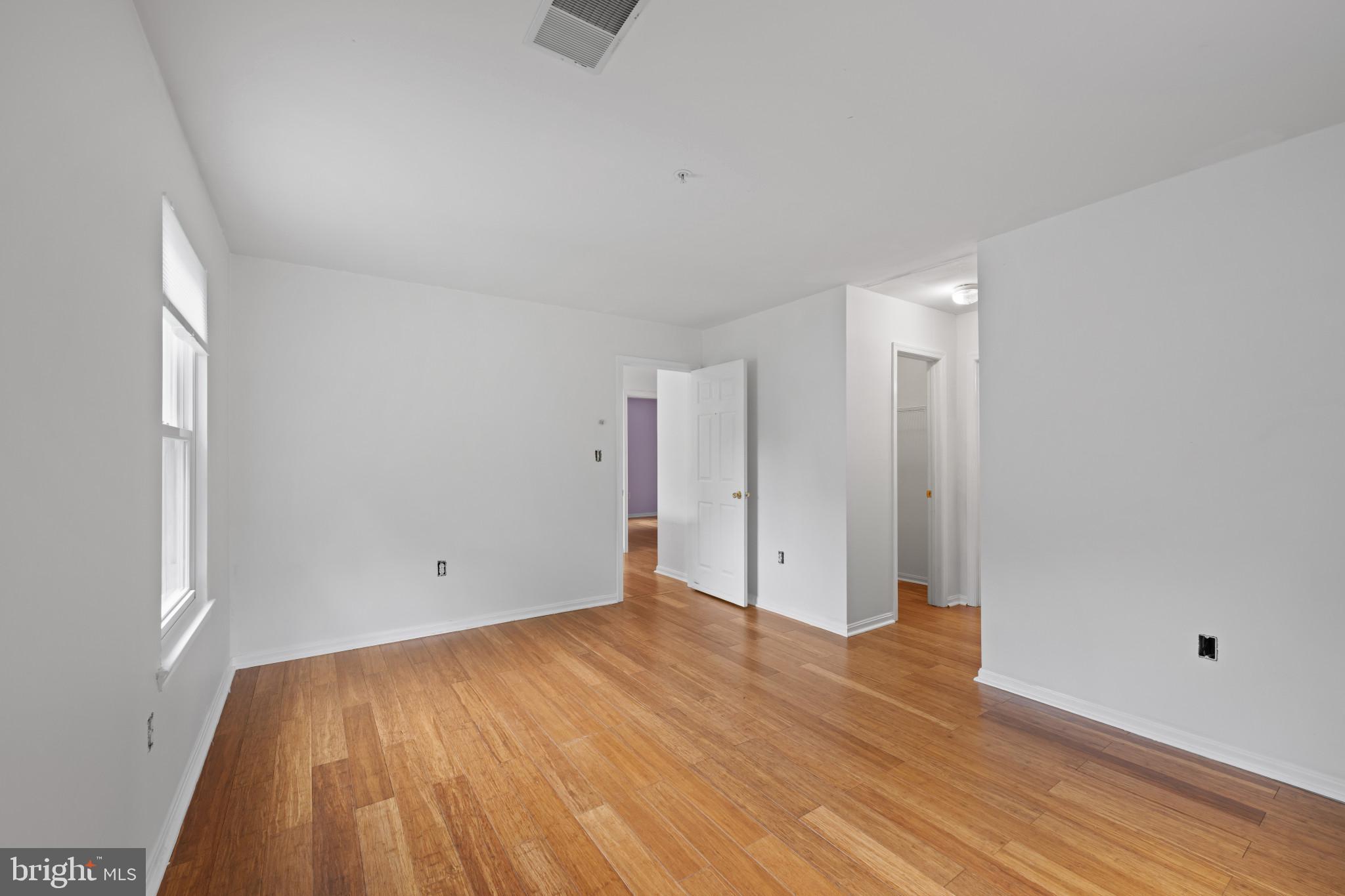 CLINTON ACRES - Residential