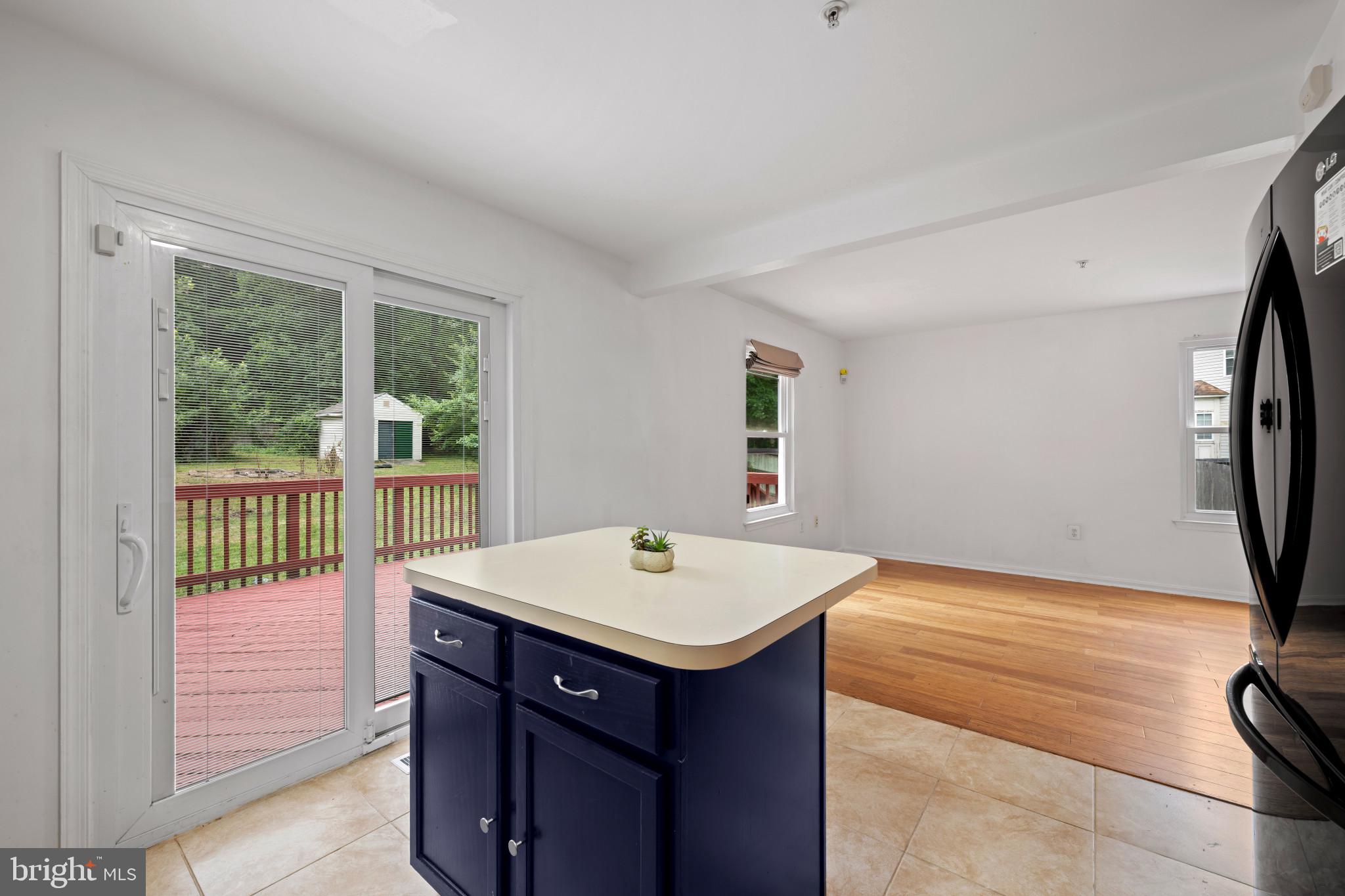 CLINTON ACRES - Residential