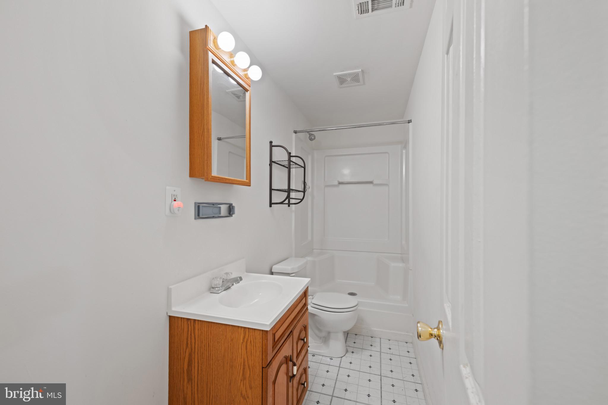 CLINTON ACRES - Residential