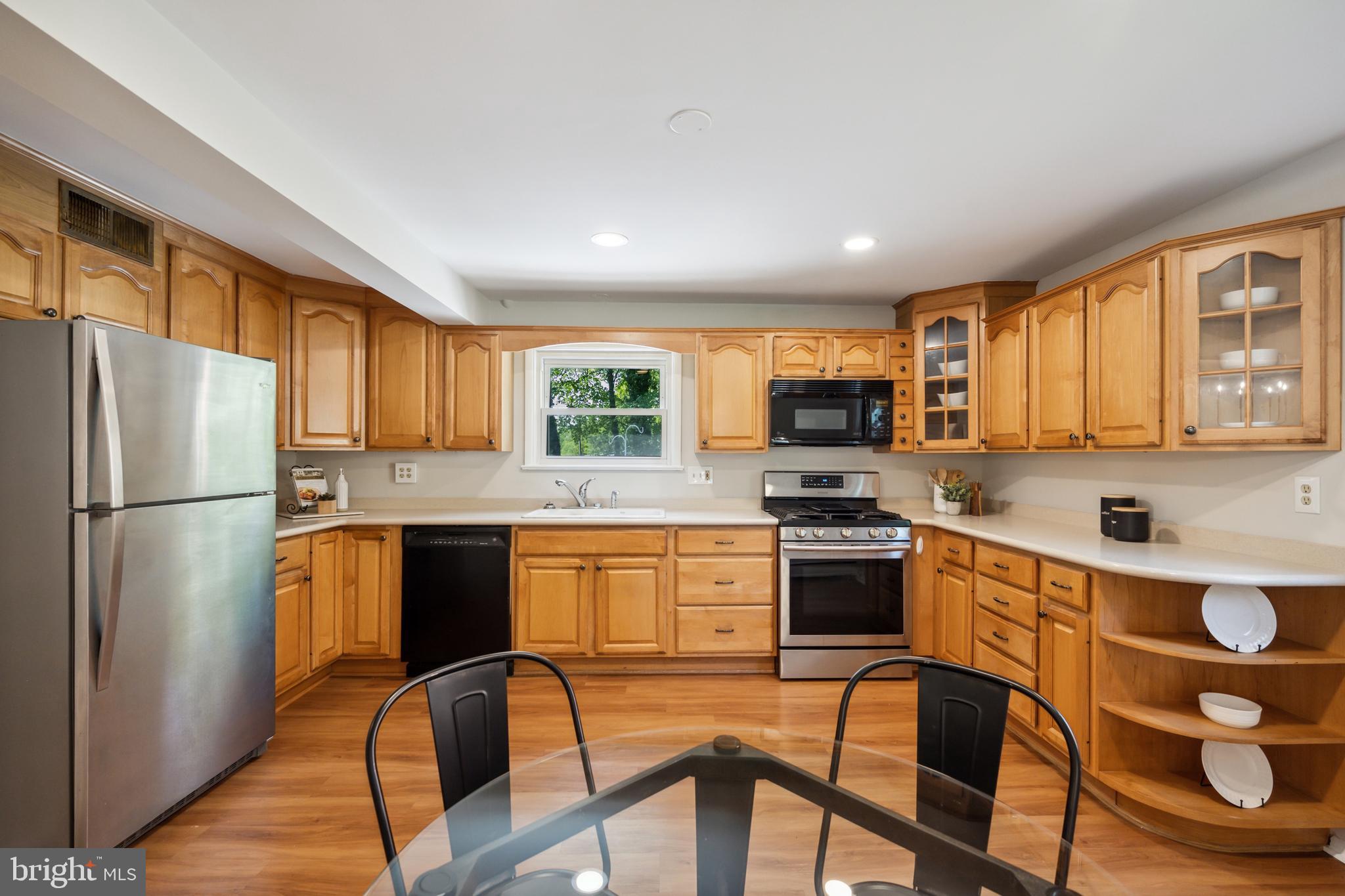 GREEN ACRES - Residential