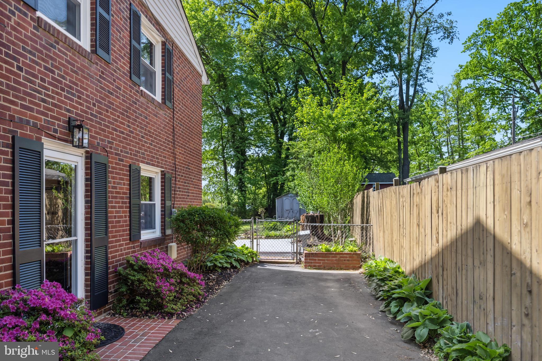 GREEN ACRES - Residential