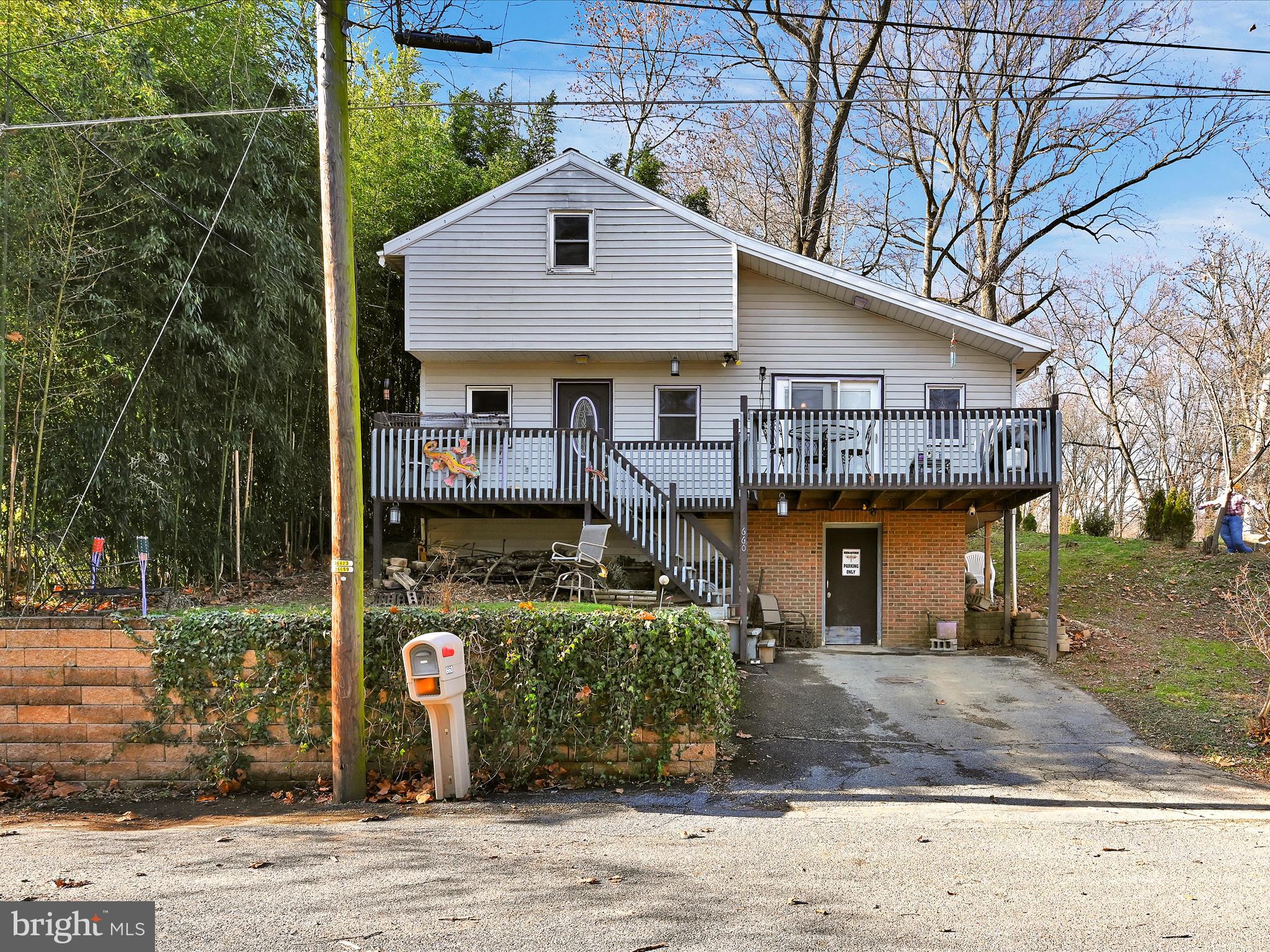 Looking for affordable utilities with the feel of rural lifestyle, this is a must see!  You can walk, jog, or bicycle to Lake Grubb in West Hempfield Twp. Available to a one mile hike, fishing and an area for a family gathering in seasonal weather. Convenient to shopping and route 30.