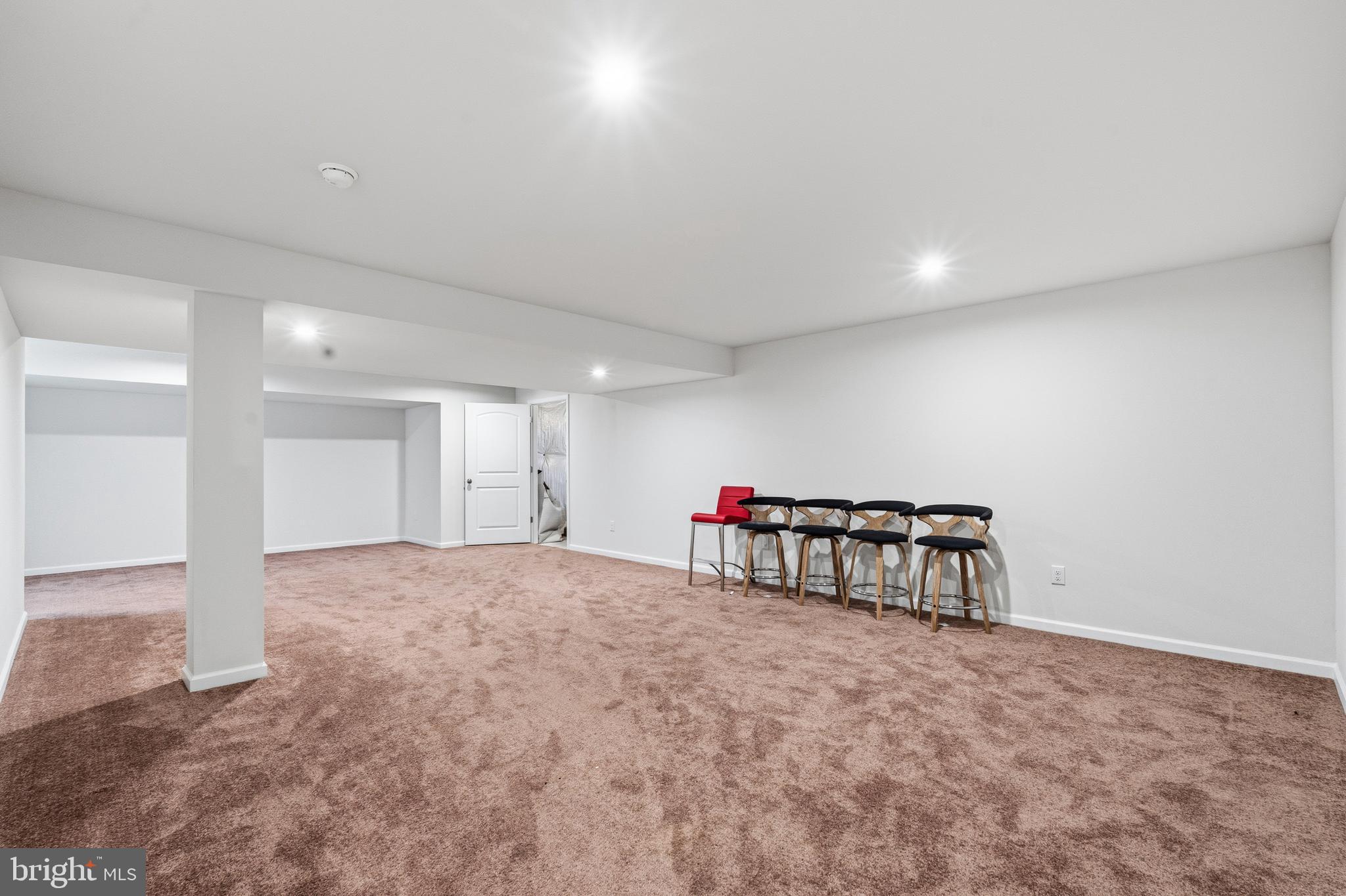 HIDDEN BROOK - Residential