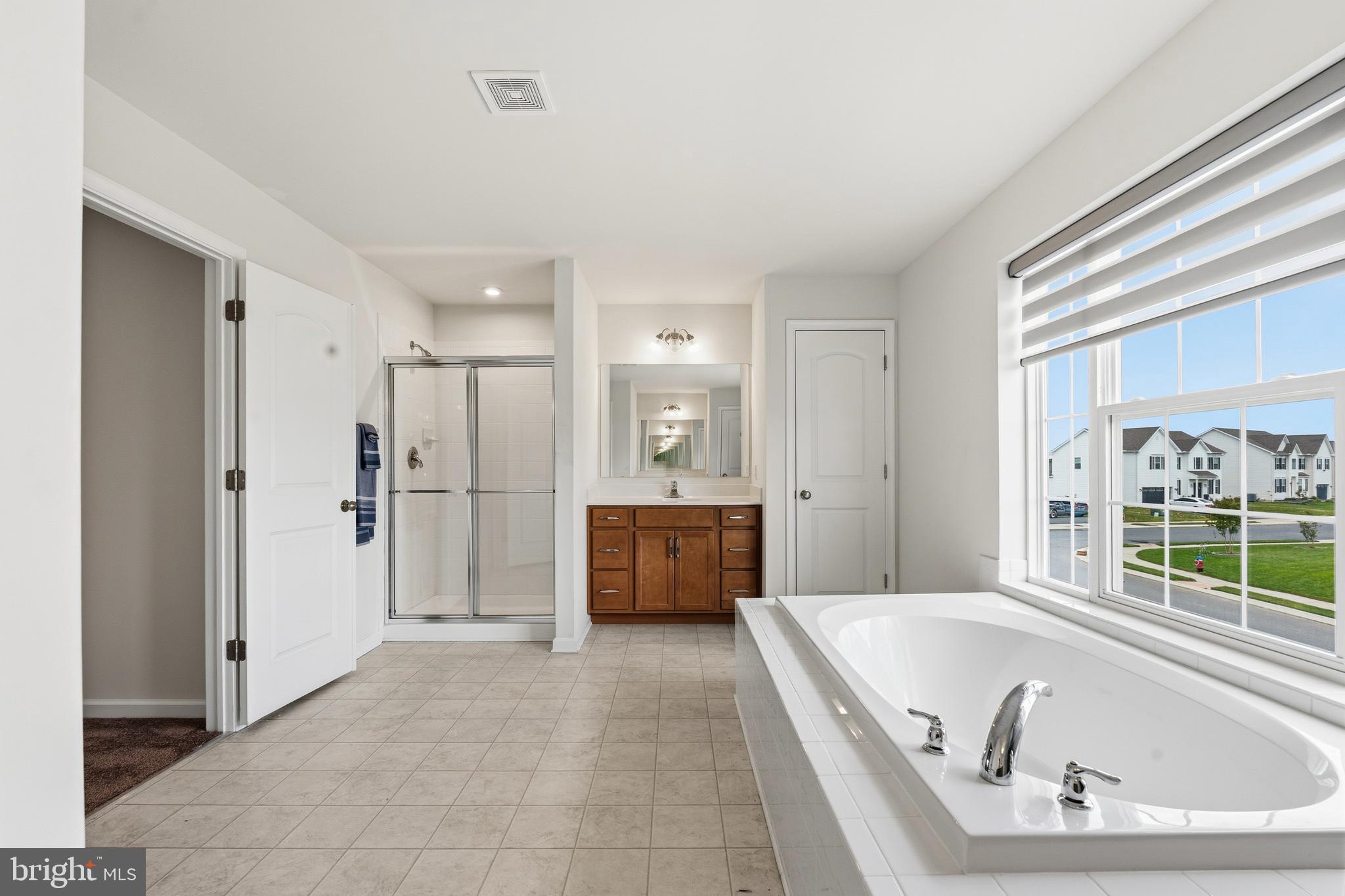 HIDDEN BROOK - Residential