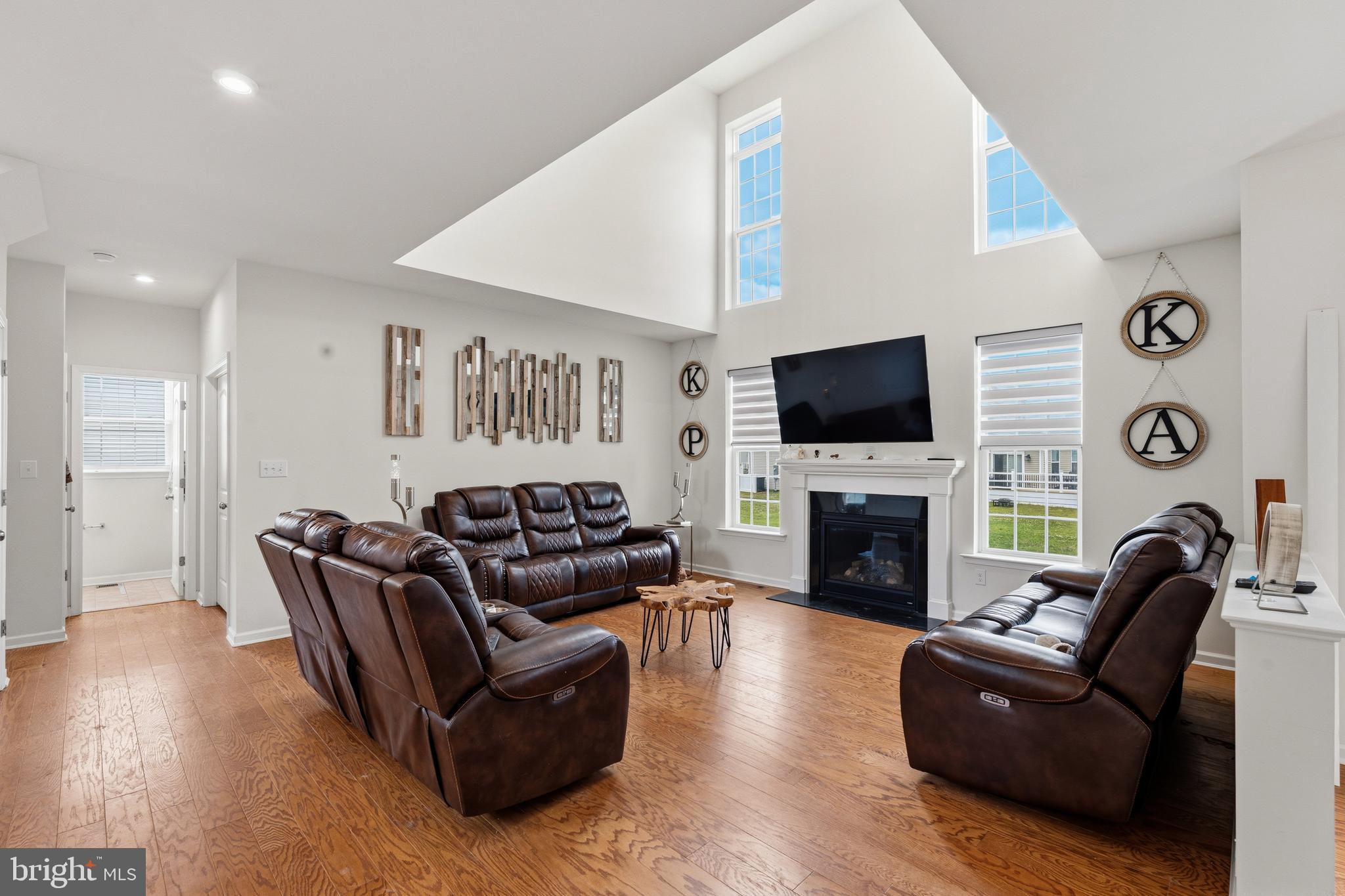 HIDDEN BROOK - Residential