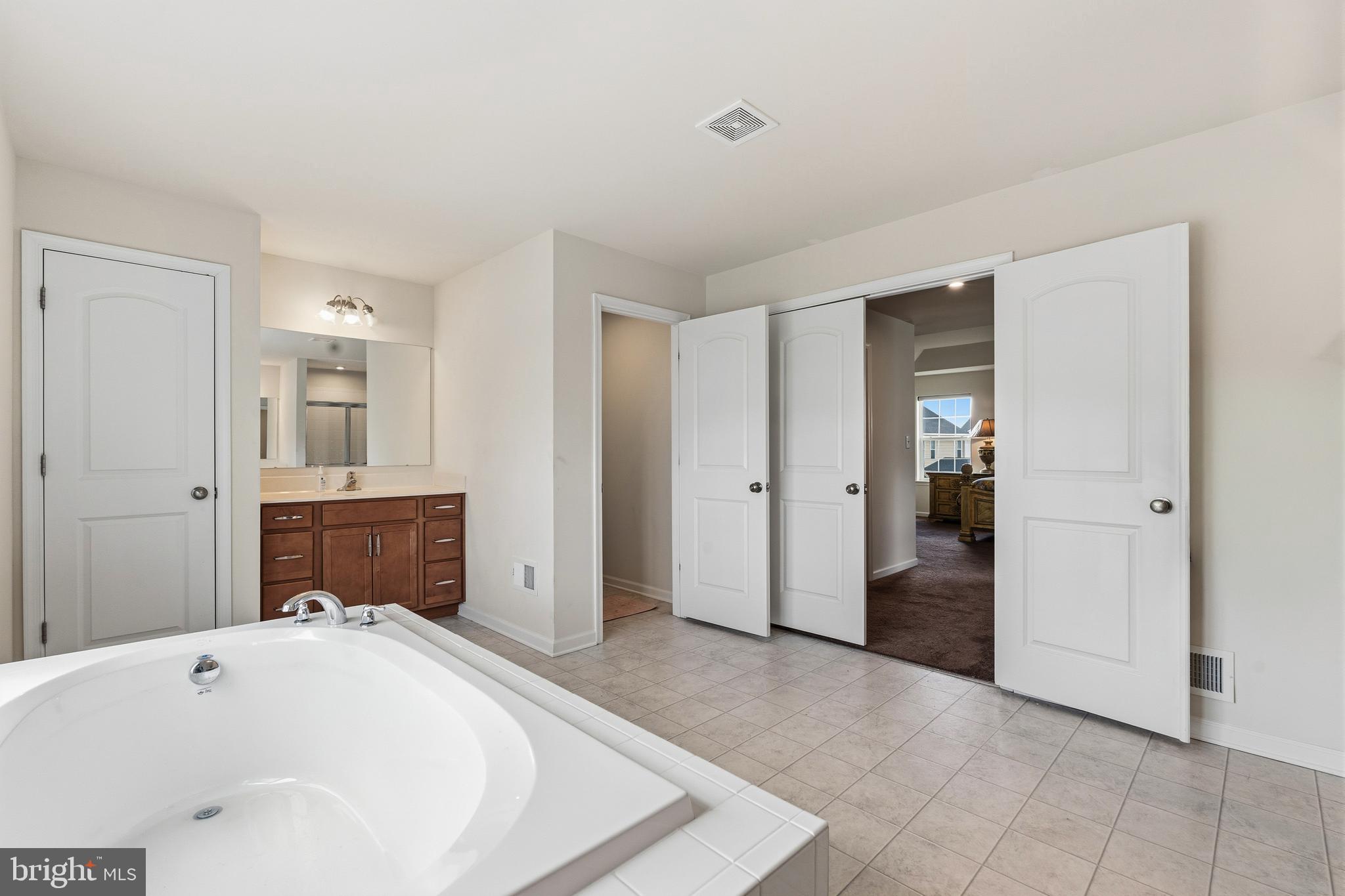 HIDDEN BROOK - Residential
