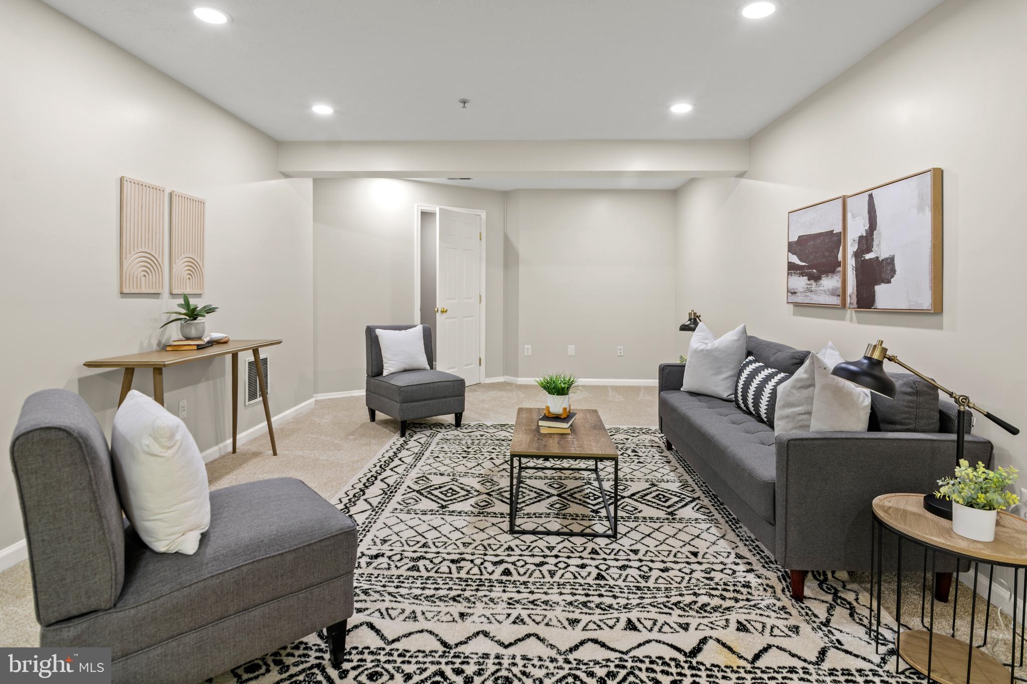 SETTLERS VIEW - Residential