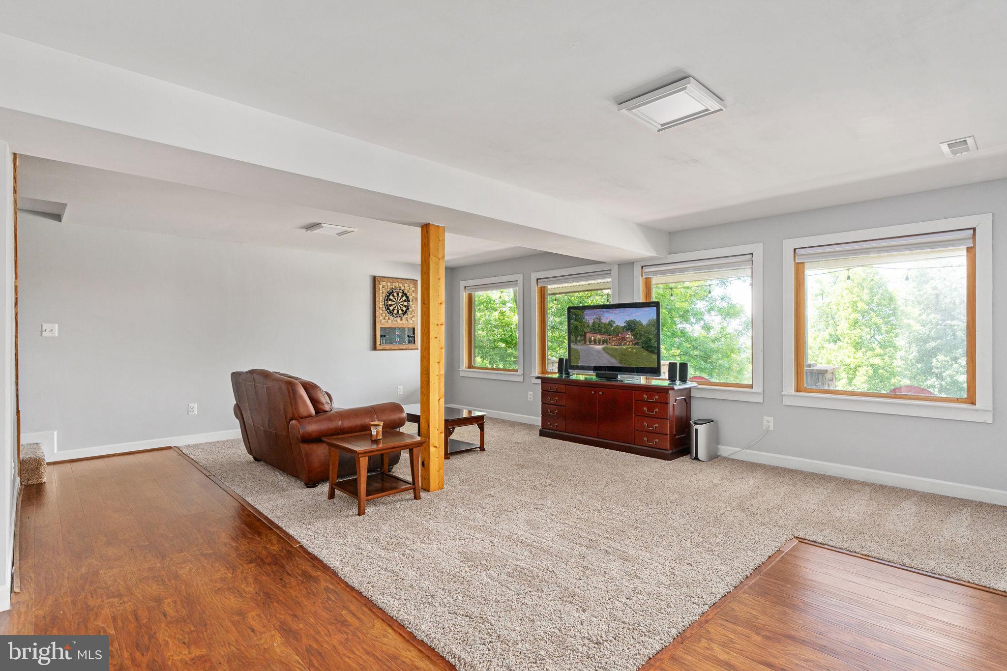 HIGH KNOB - Residential