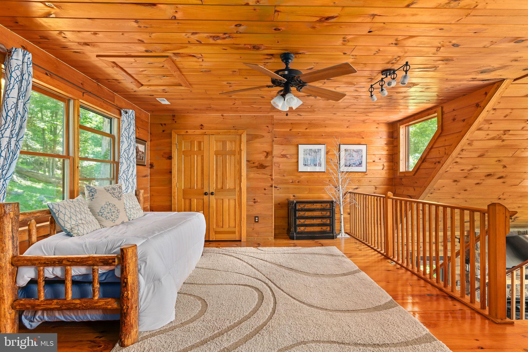HIGH KNOB - Residential