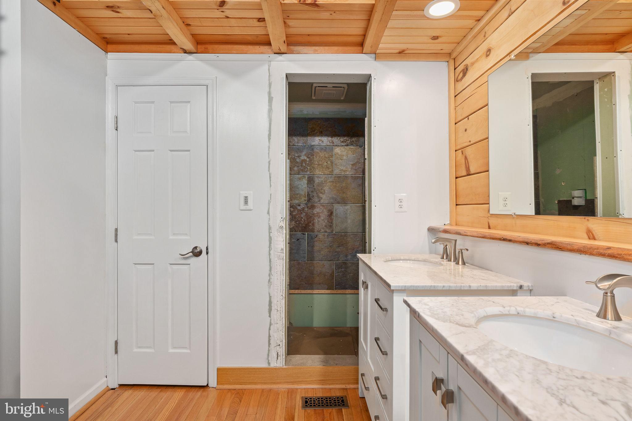 HIGH KNOB - Residential