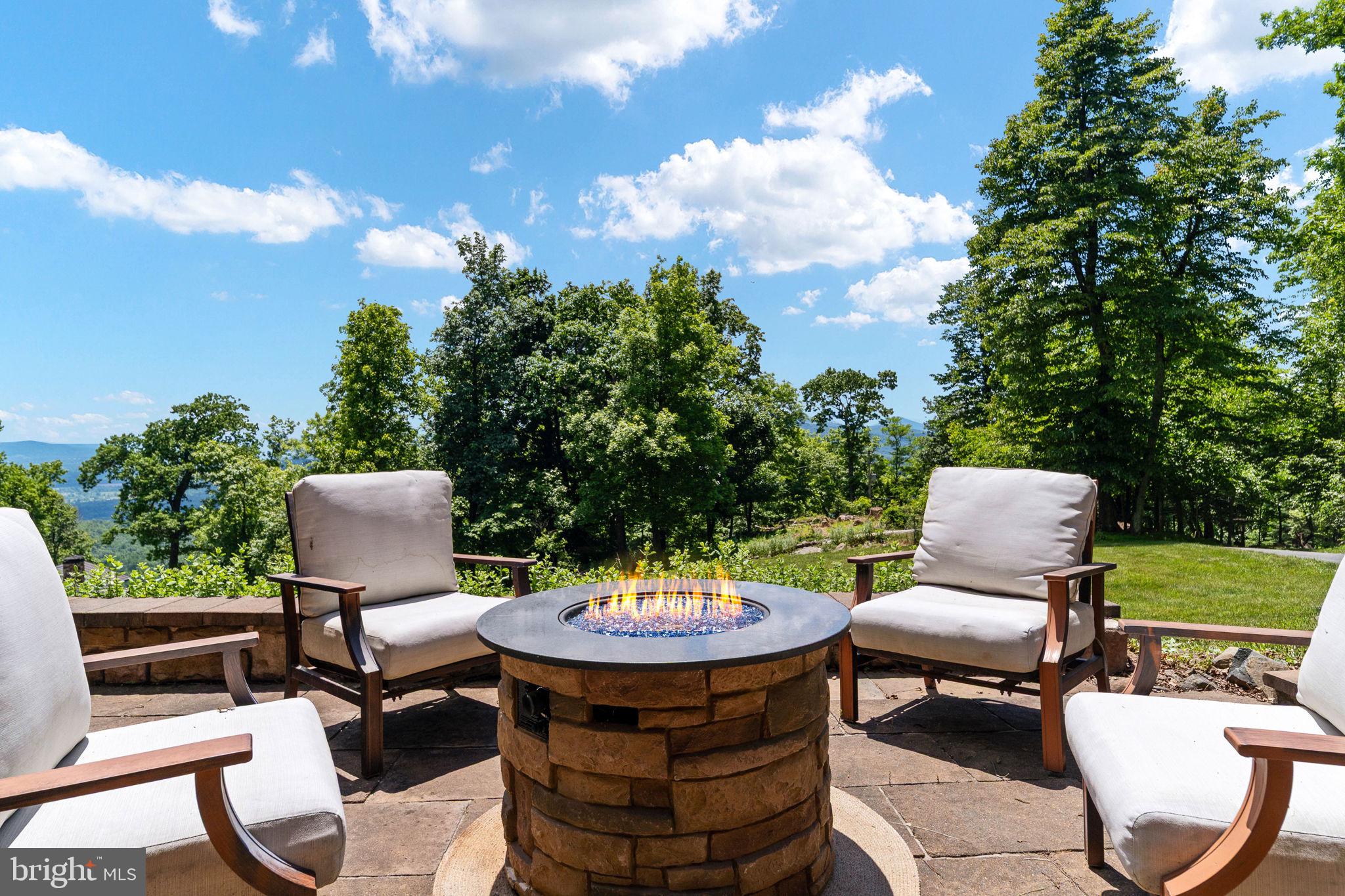HIGH KNOB - Residential