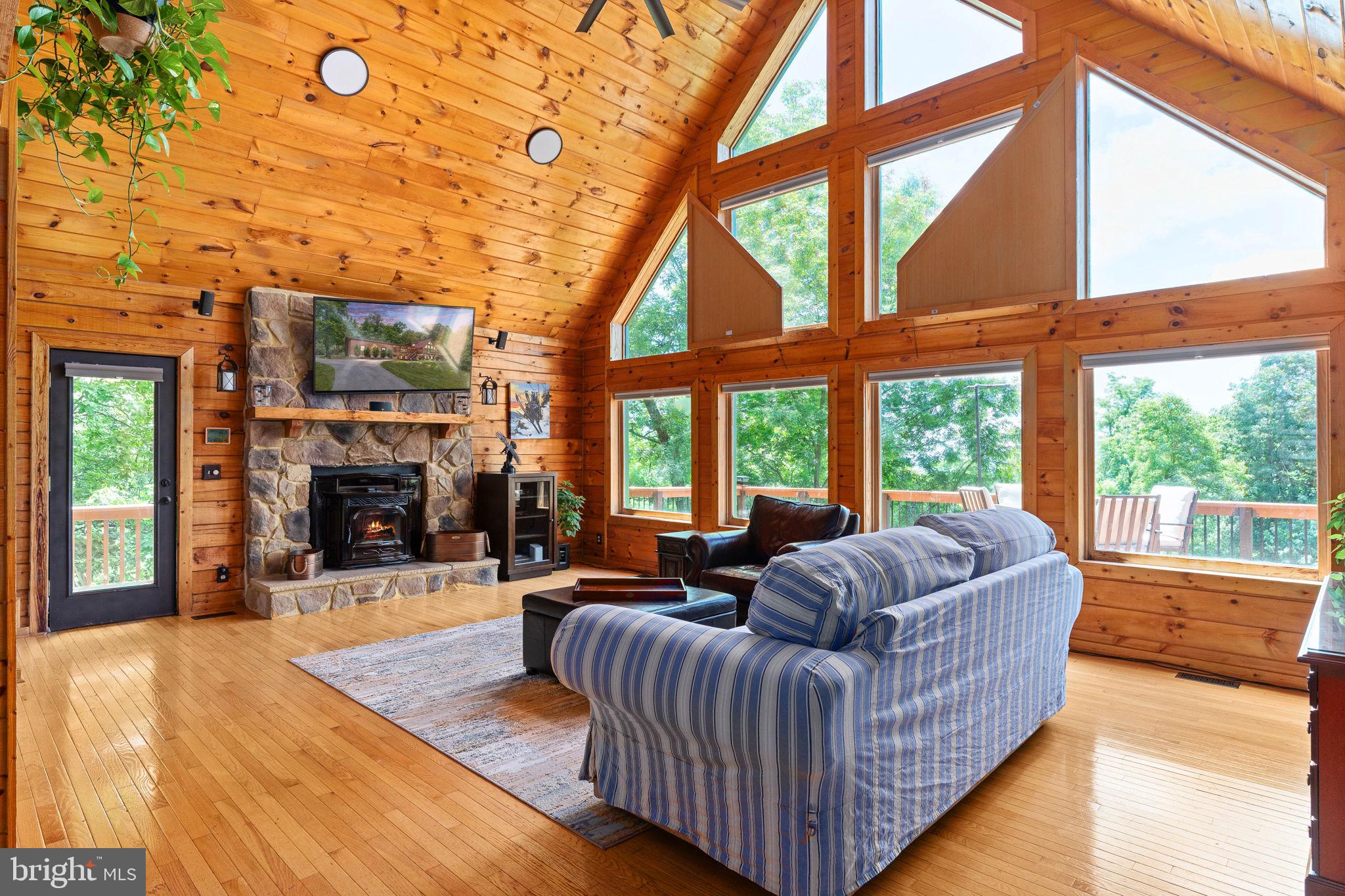 HIGH KNOB - Residential