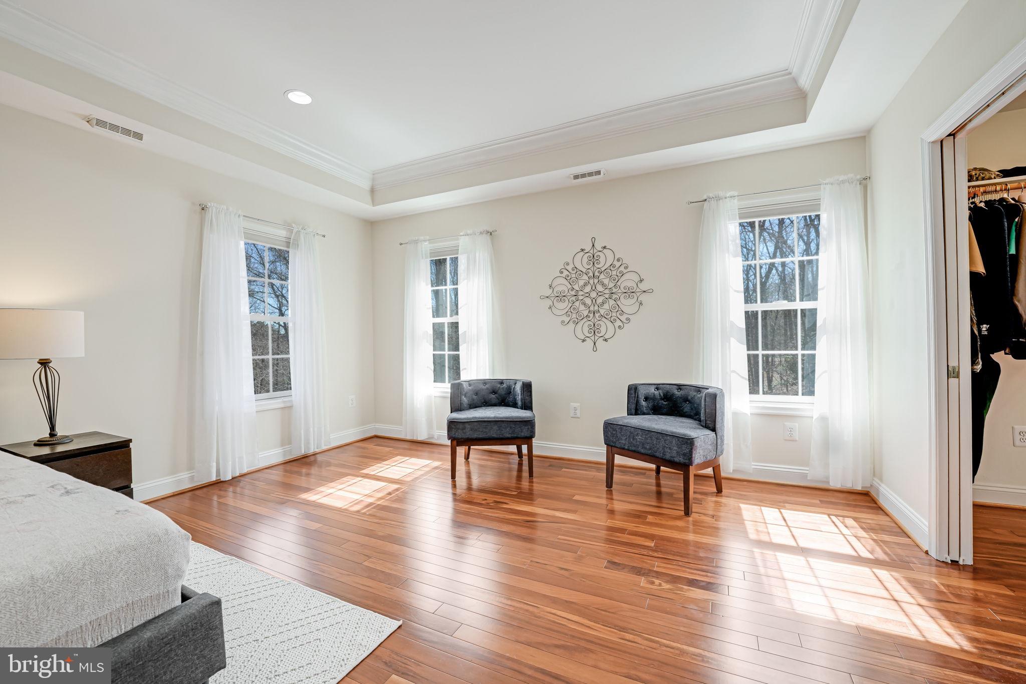 HUNTERS WOODS - Residential