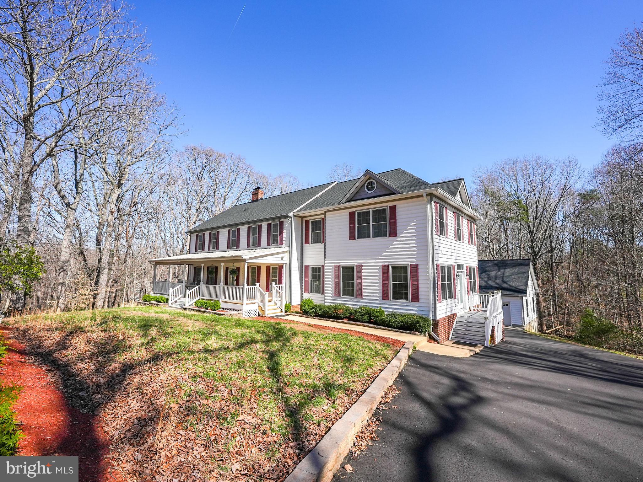 HUNTERS WOODS - Residential