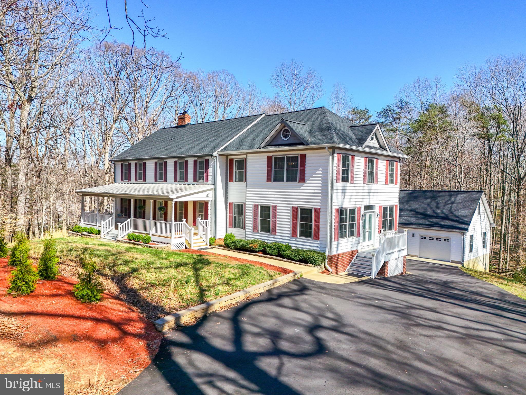 HUNTERS WOODS - Residential