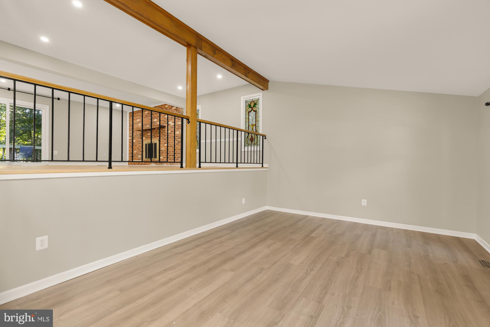 LAKE RIDGE - Residential