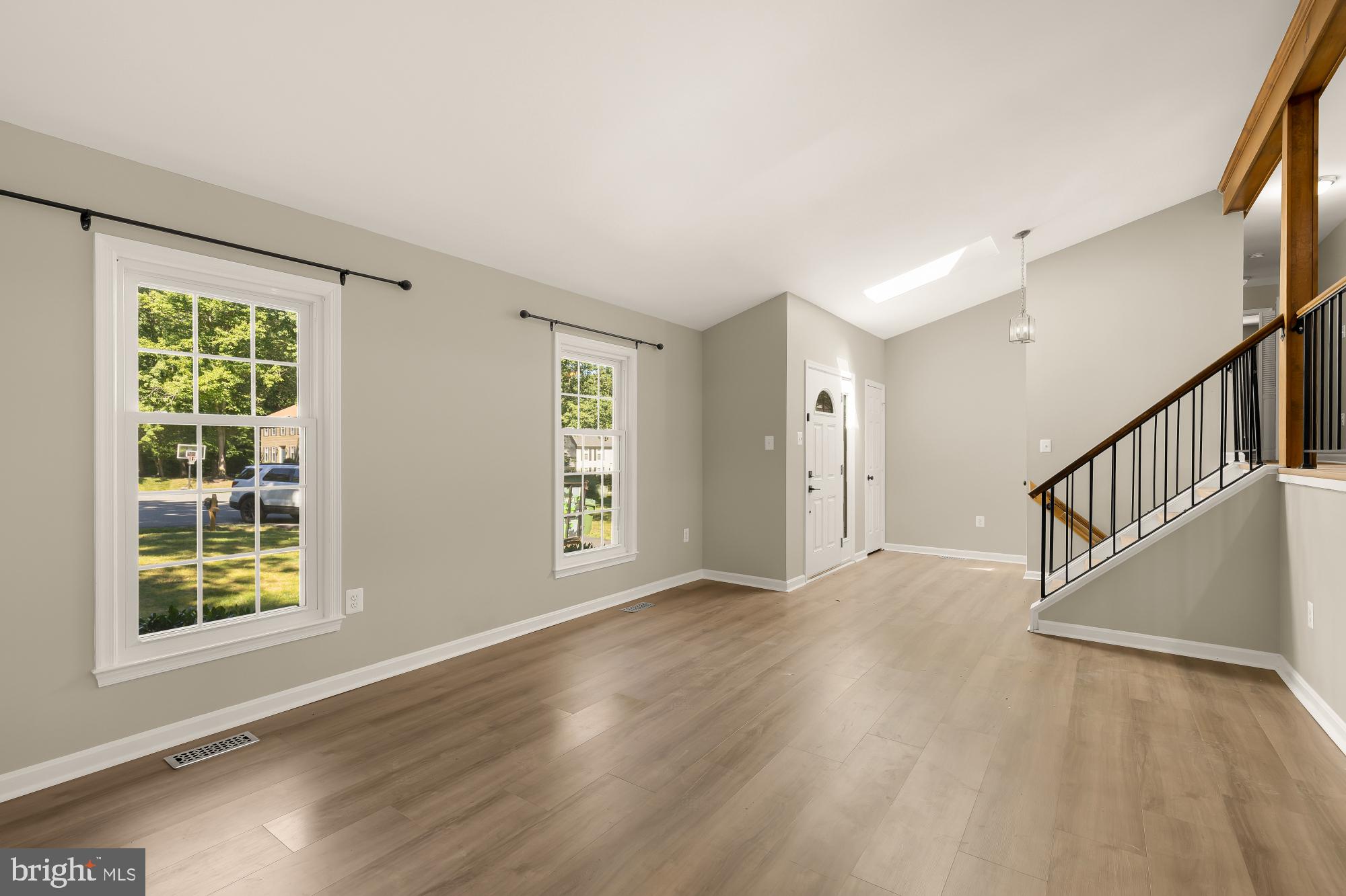 LAKE RIDGE - Residential