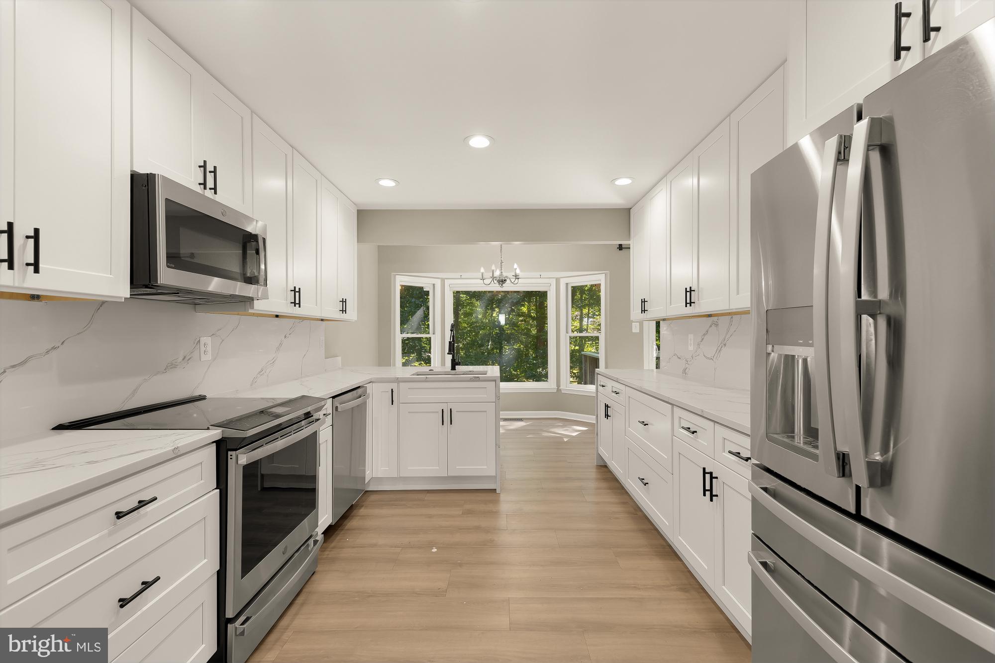 LAKE RIDGE - Residential