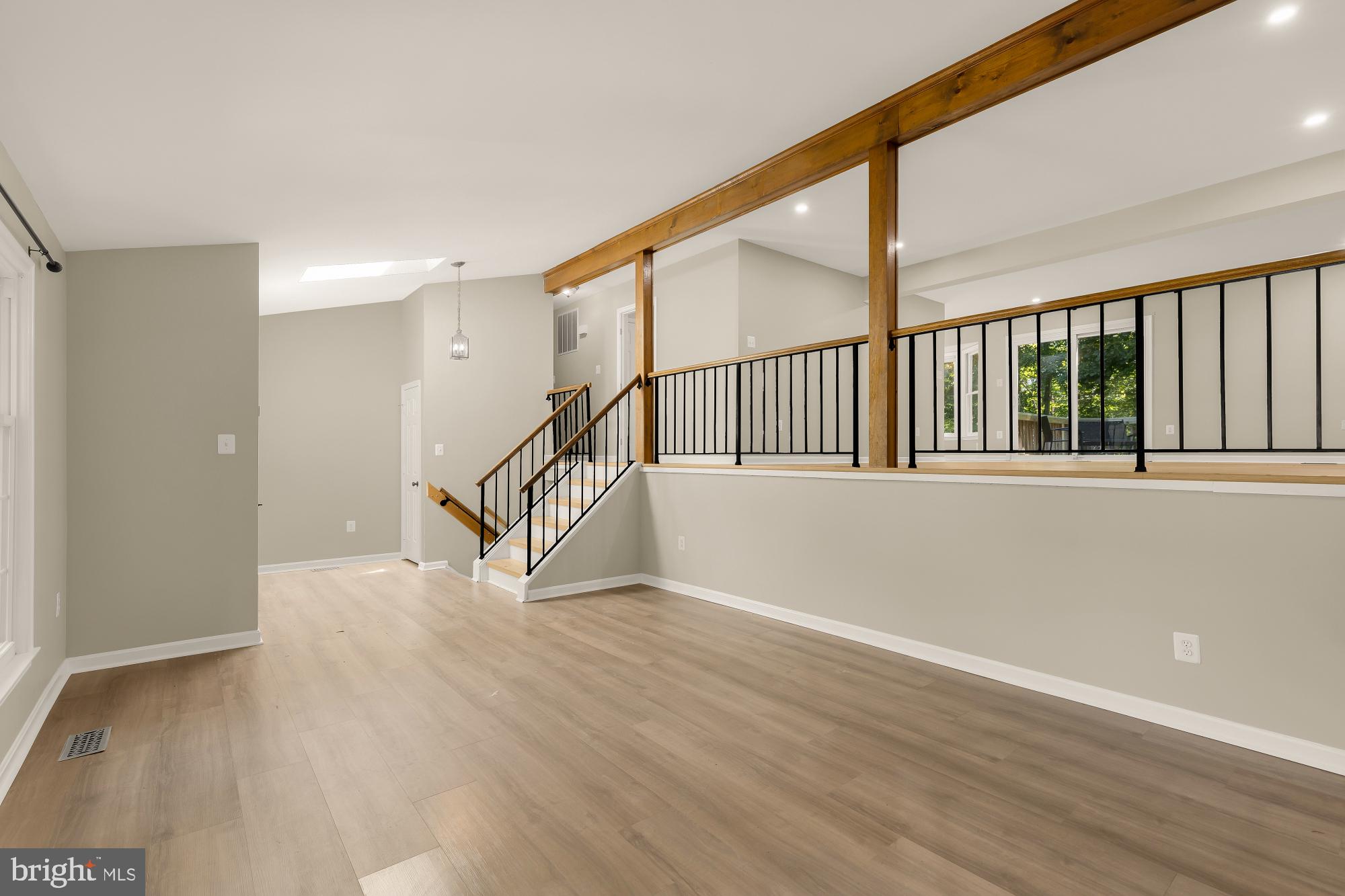 LAKE RIDGE - Residential