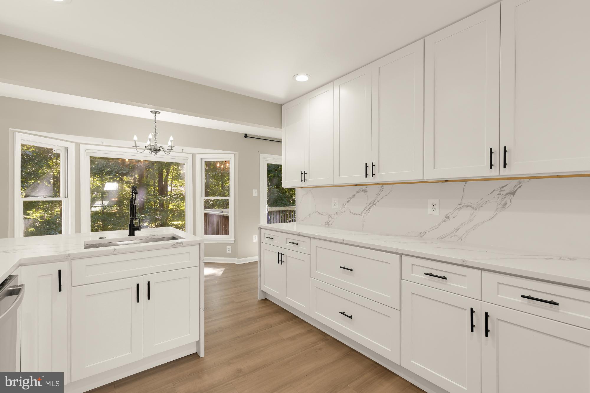 LAKE RIDGE - Residential