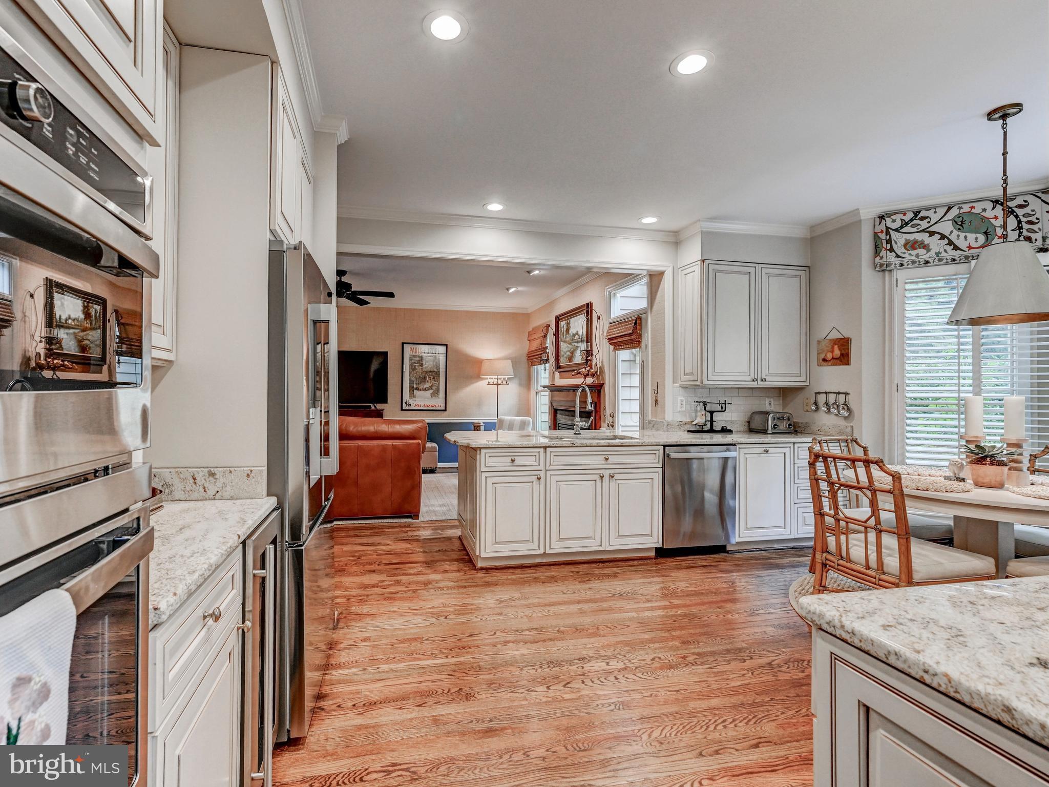 PEBBLE CREEK - Residential