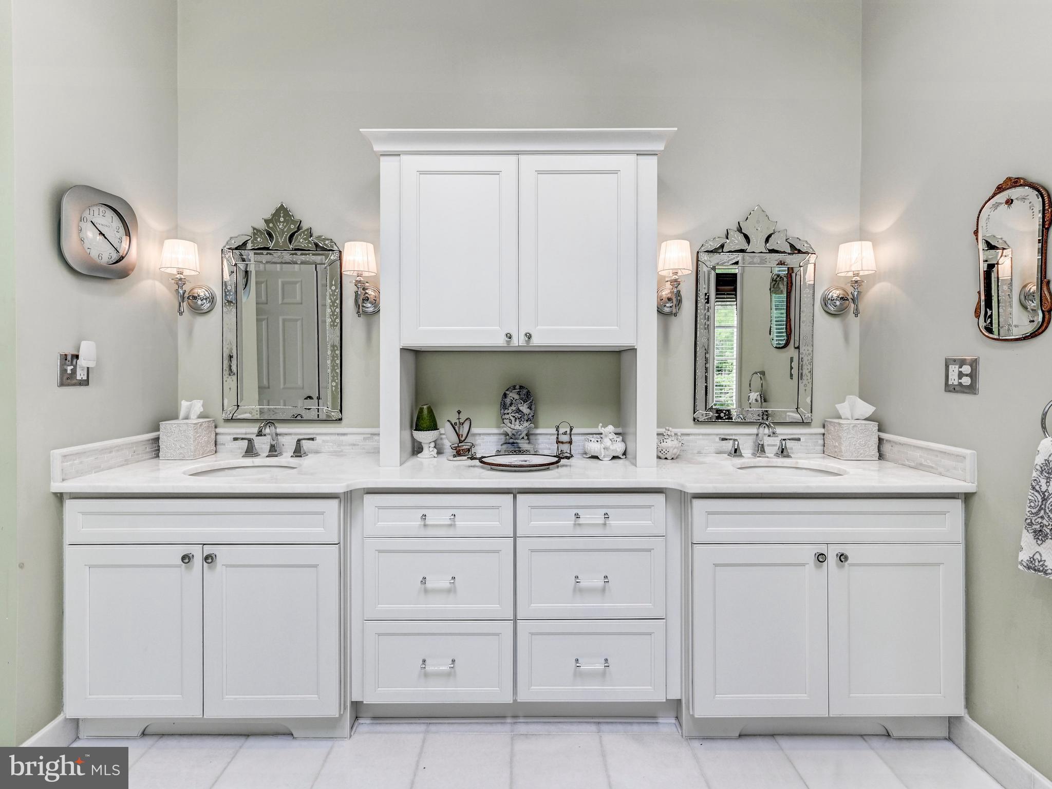 PEBBLE CREEK - Residential