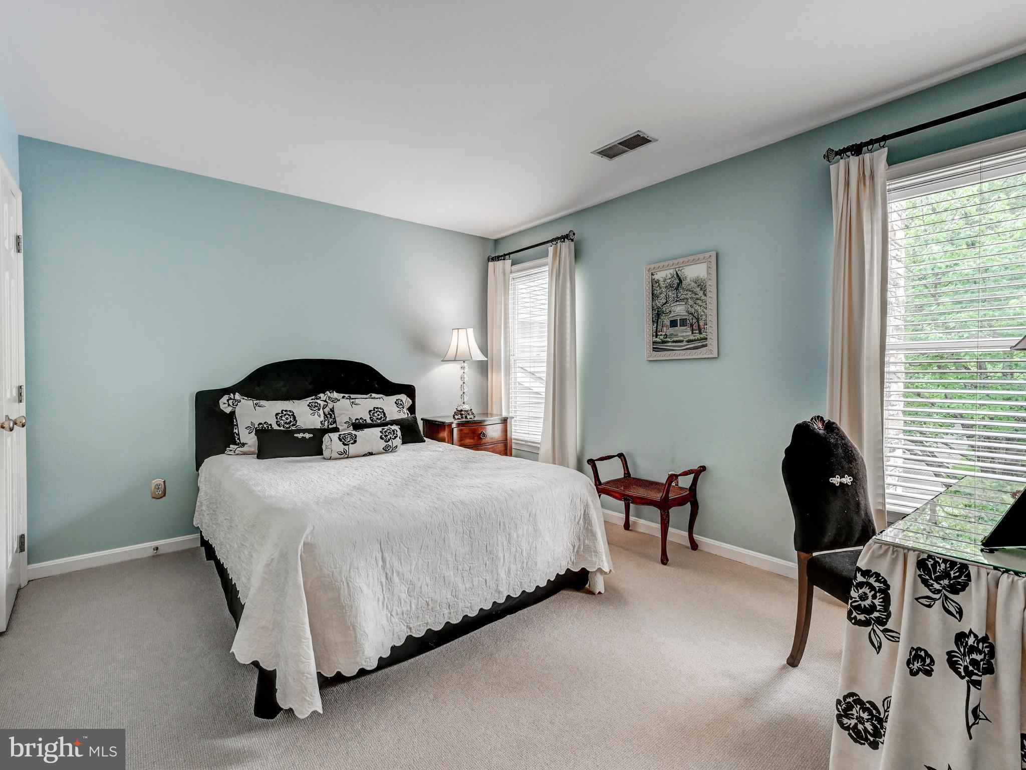 PEBBLE CREEK - Residential