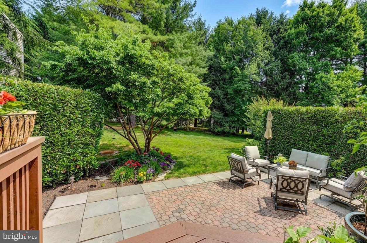 PEBBLE CREEK - Residential