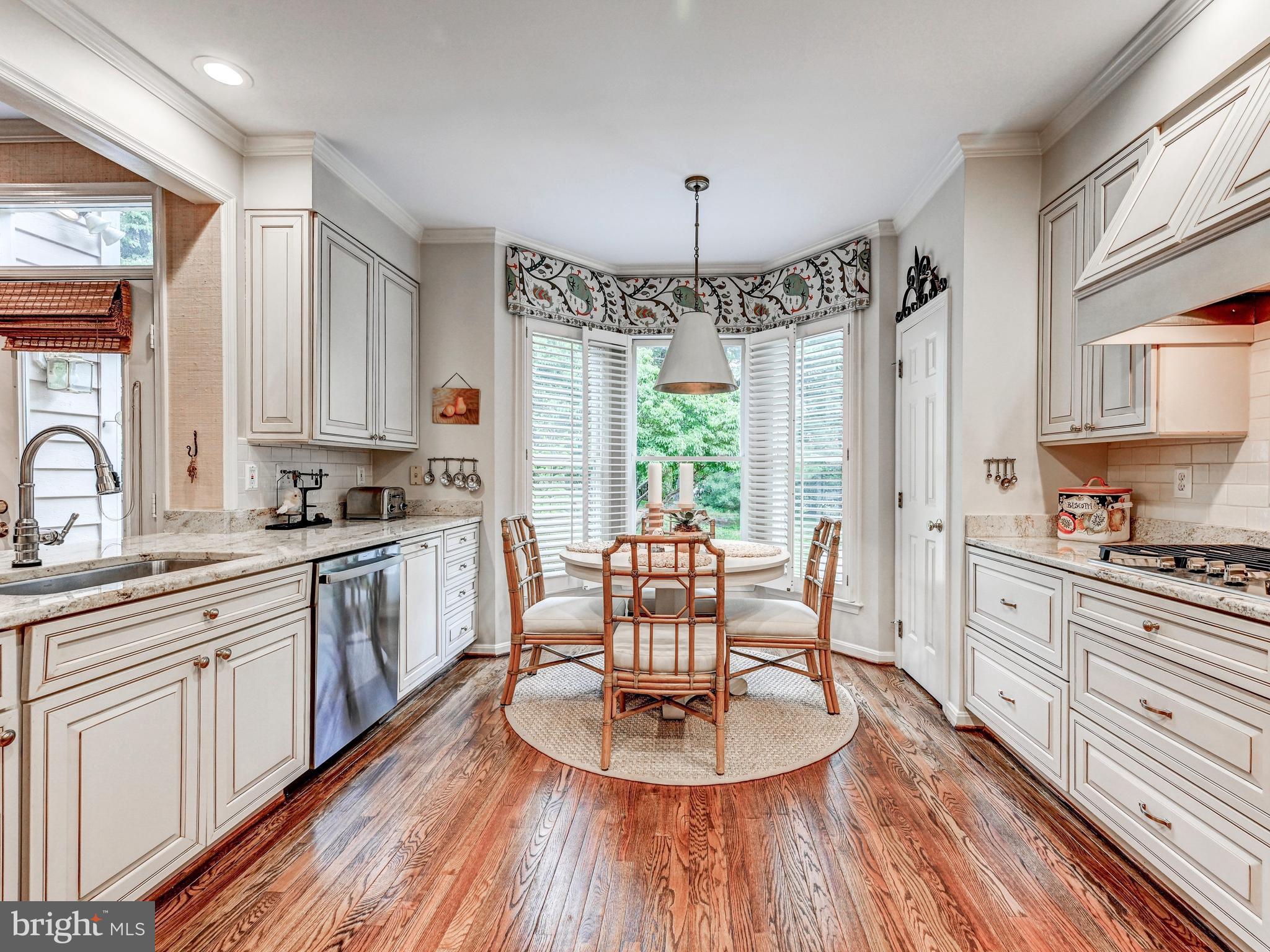PEBBLE CREEK - Residential