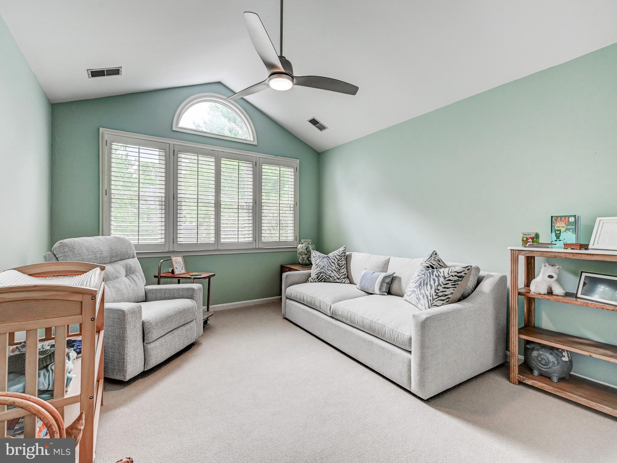 PEBBLE CREEK - Residential