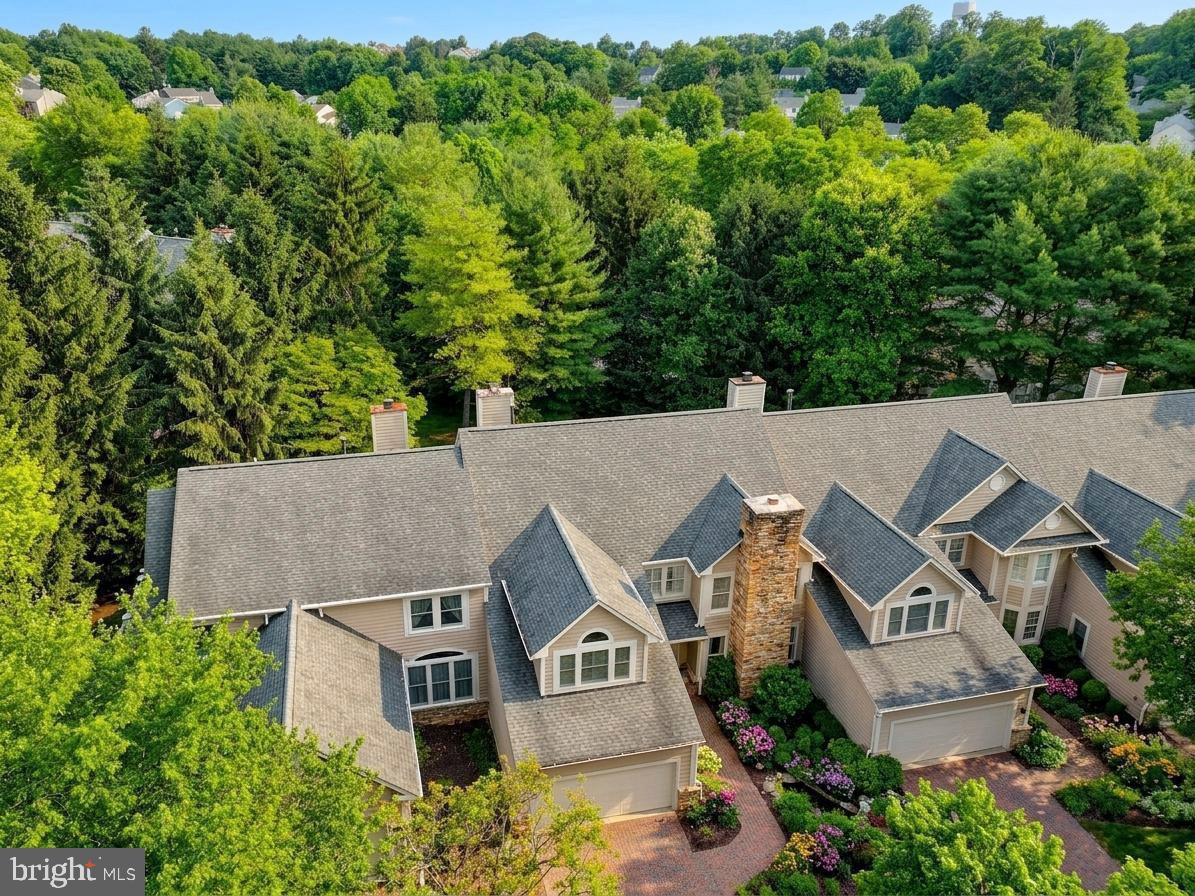 PEBBLE CREEK - Residential