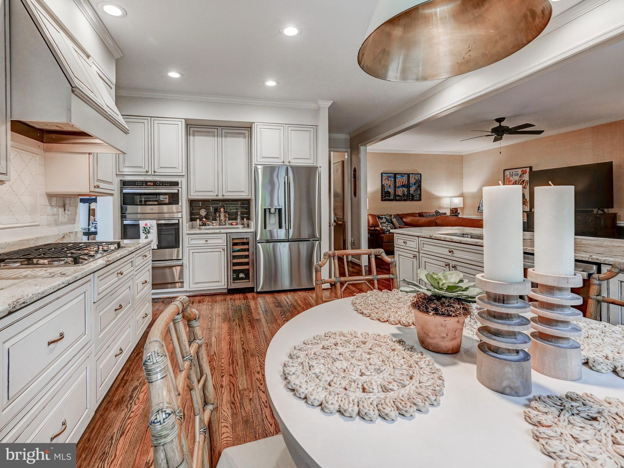 PEBBLE CREEK - Residential