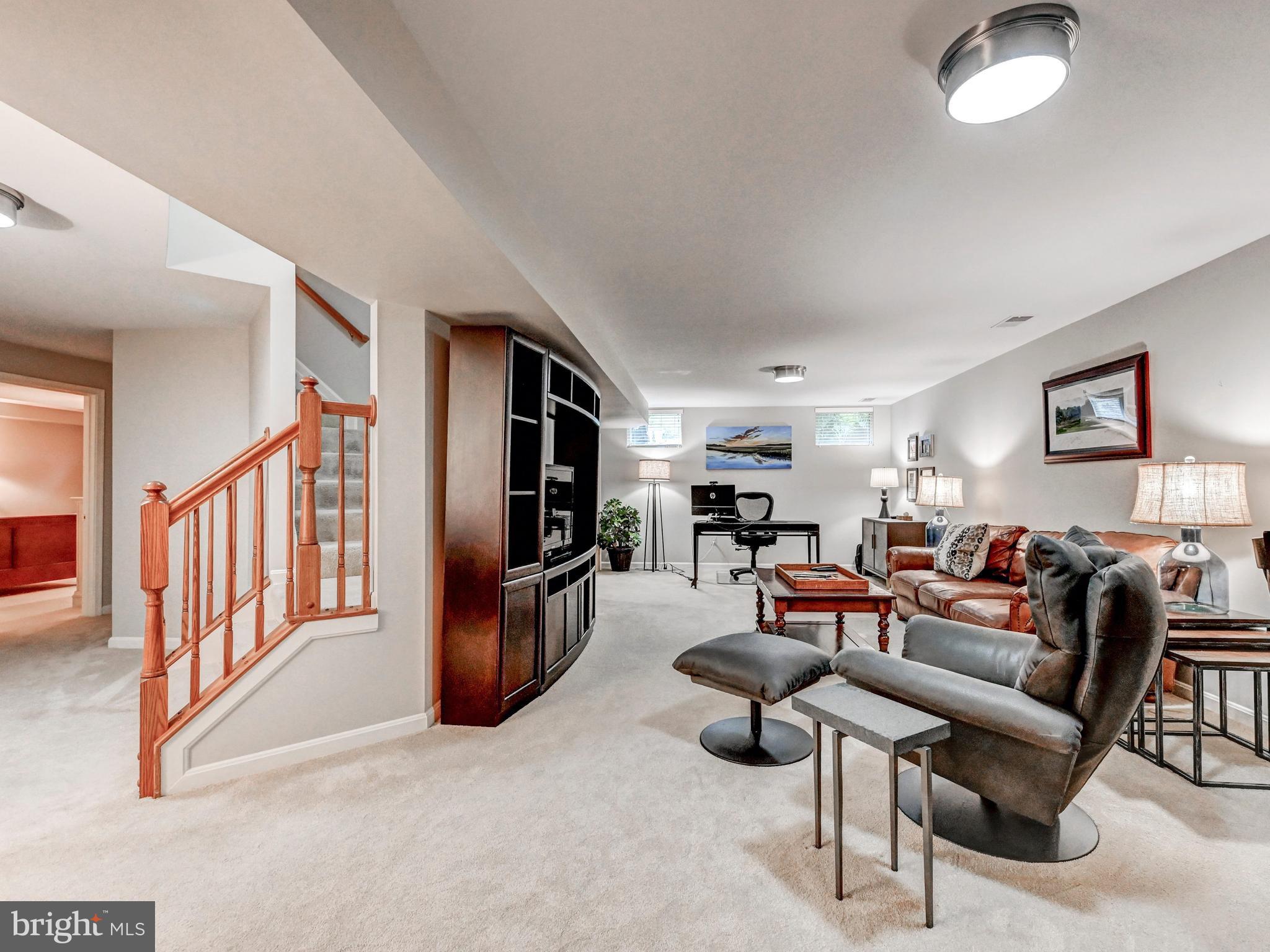 PEBBLE CREEK - Residential