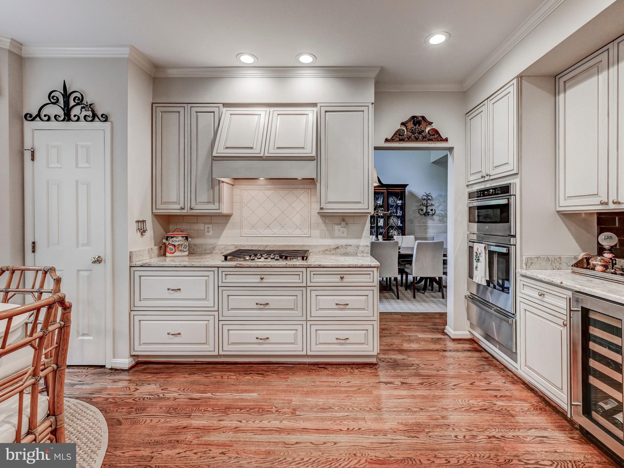 PEBBLE CREEK - Residential
