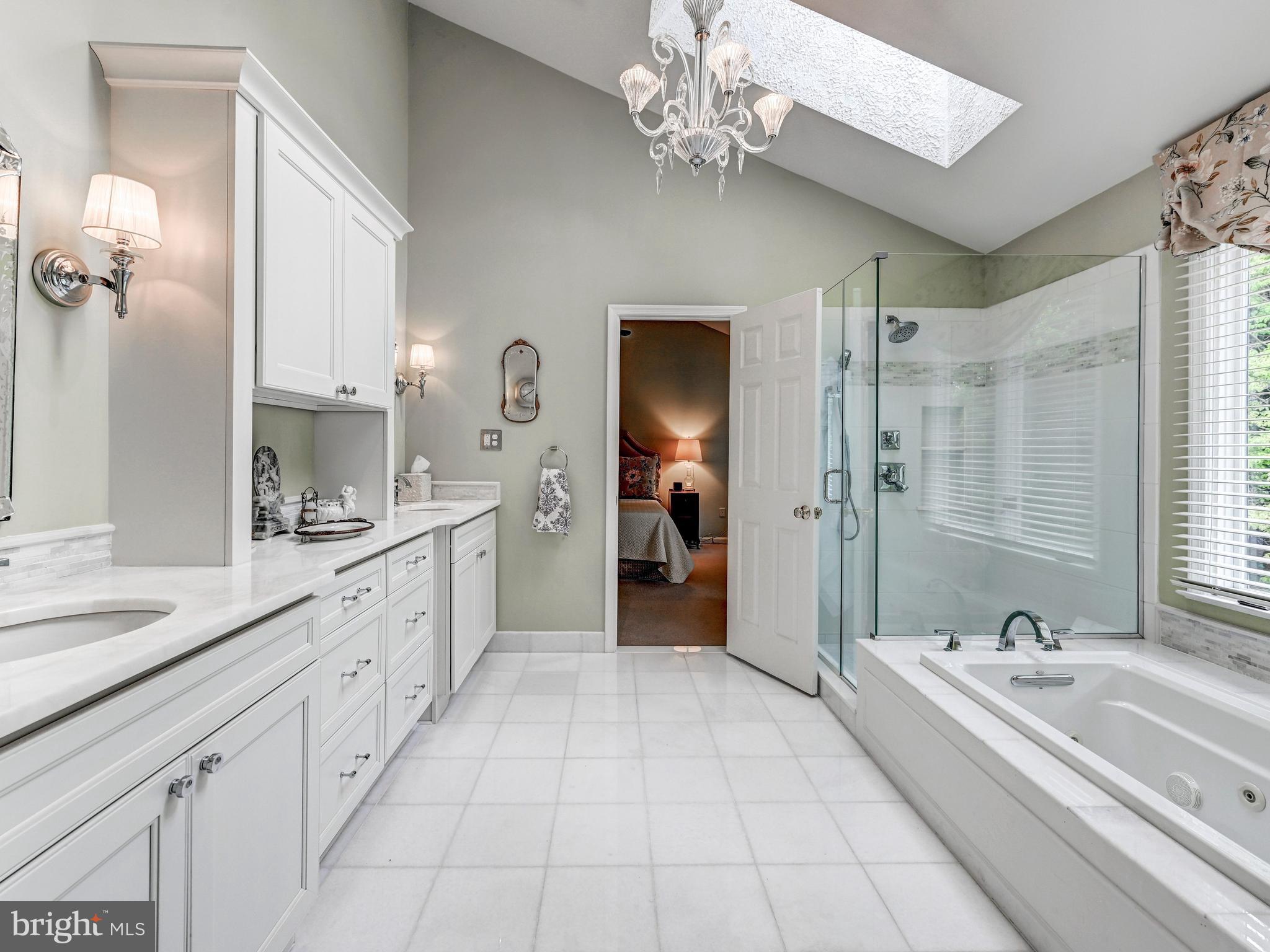 PEBBLE CREEK - Residential