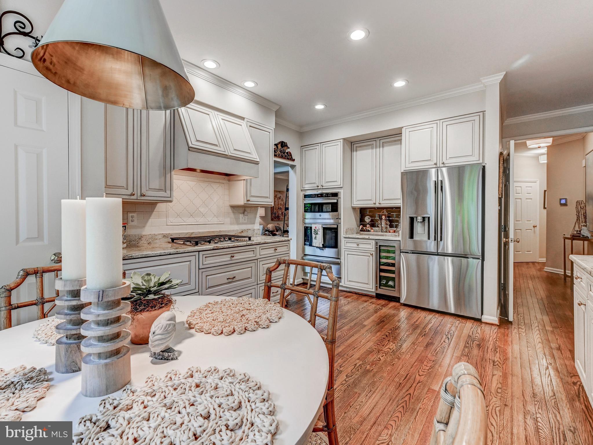 PEBBLE CREEK - Residential