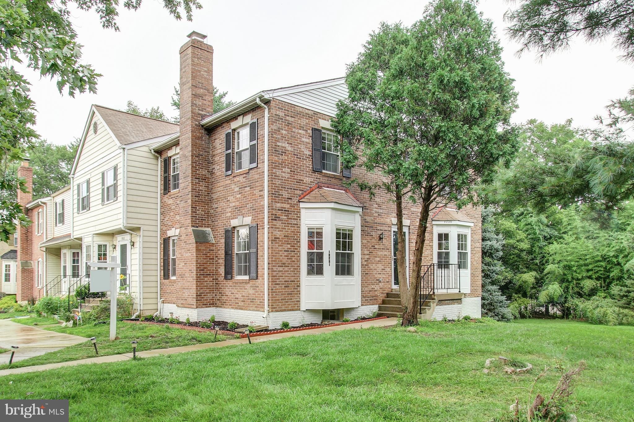 DERWOOD STATION - Residential