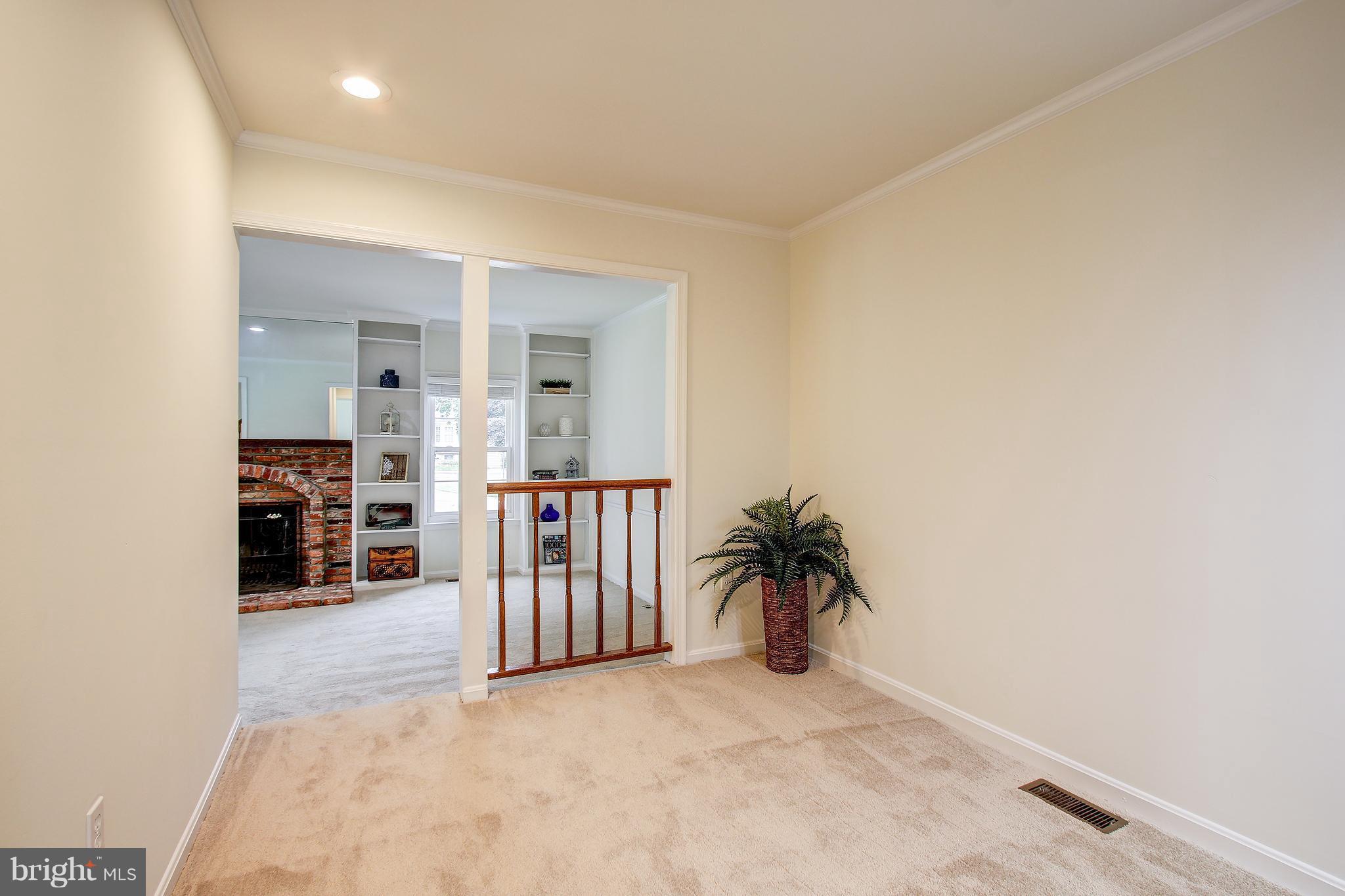 DERWOOD STATION - Residential