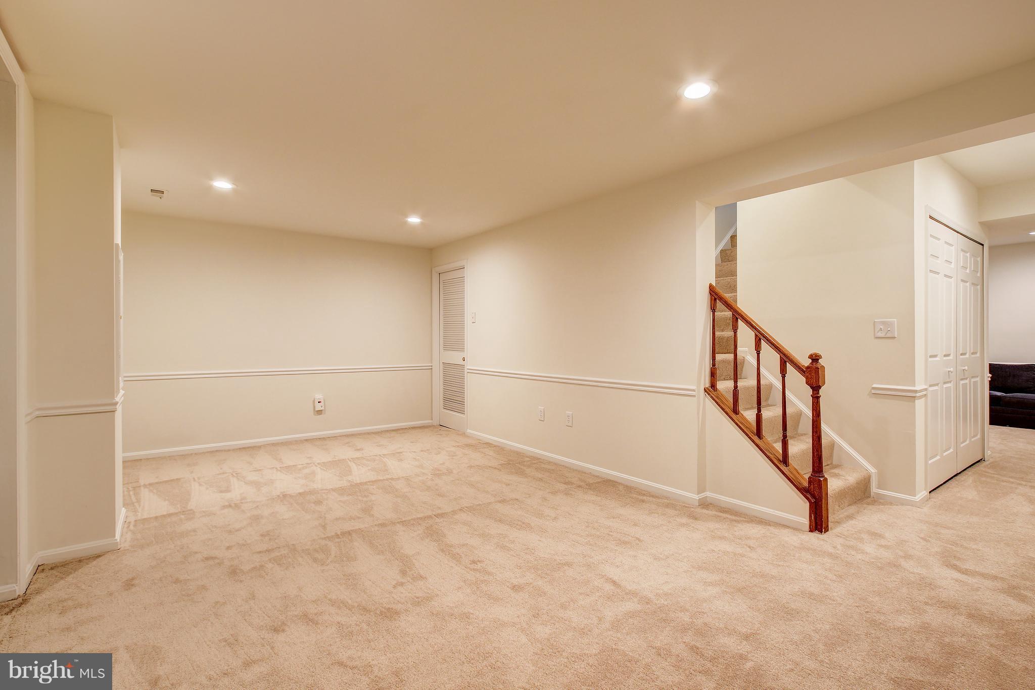 DERWOOD STATION - Residential