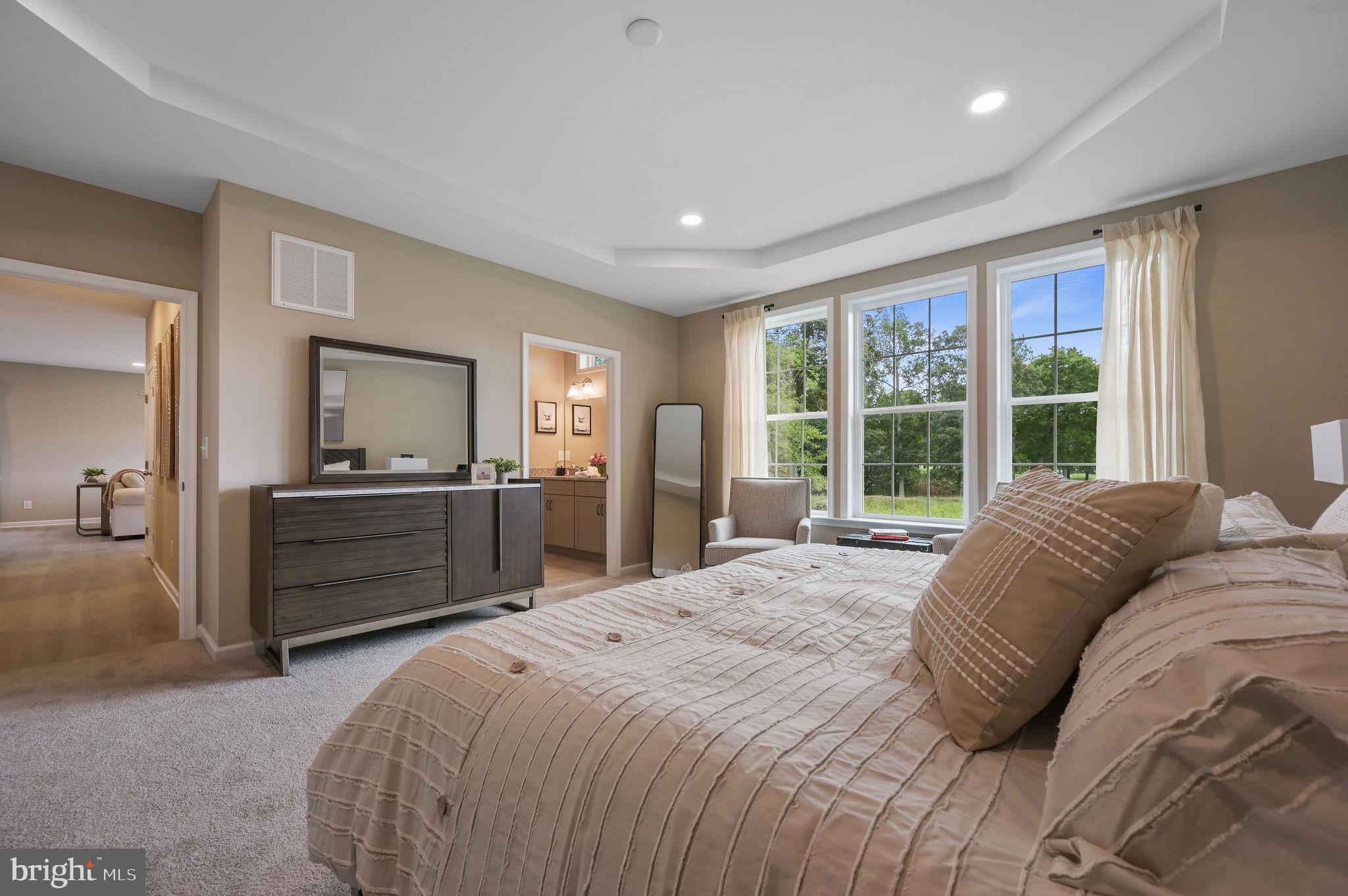 POTNETS LAKESIDE - Residential