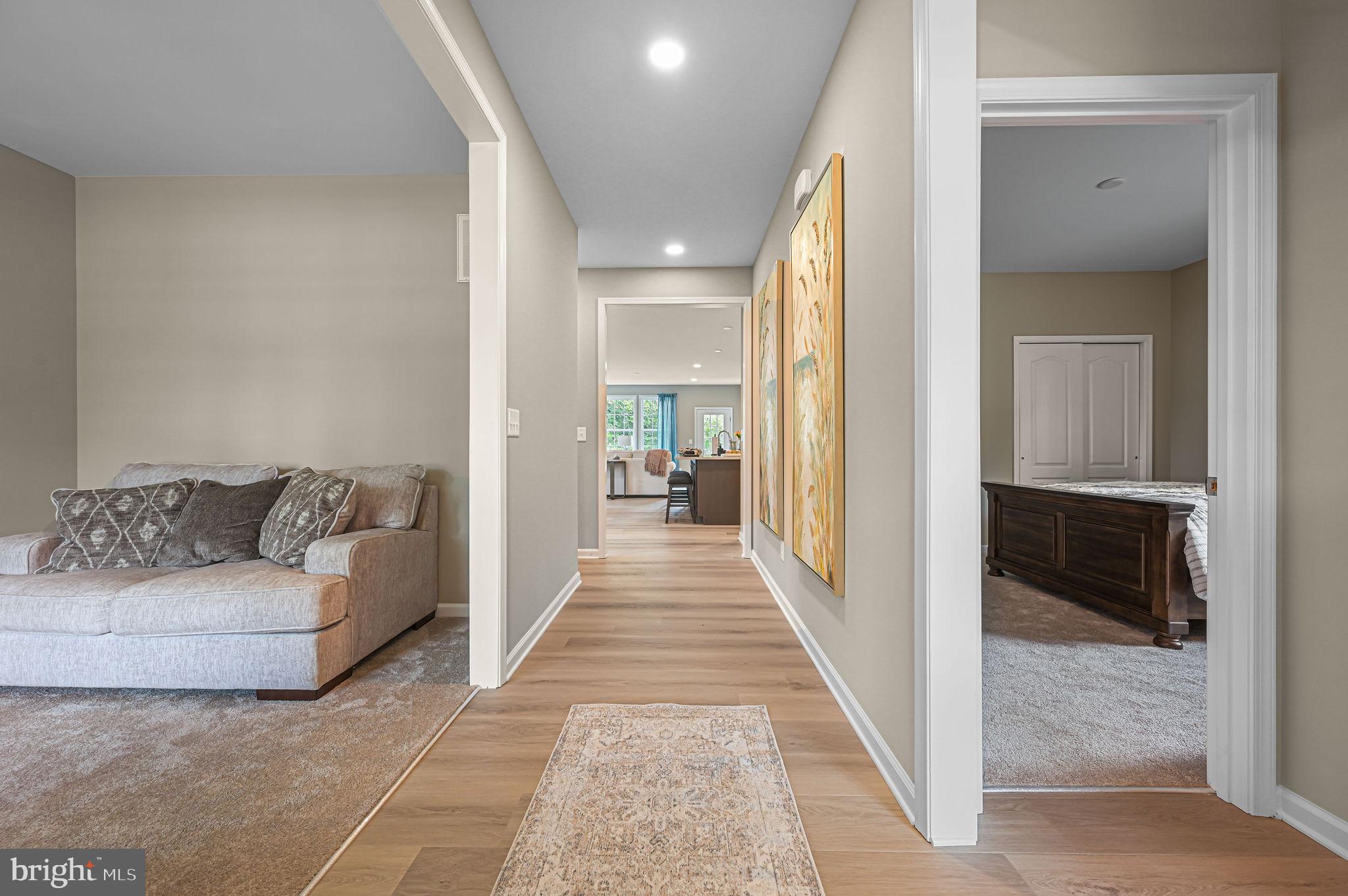 POTNETS LAKESIDE - Residential