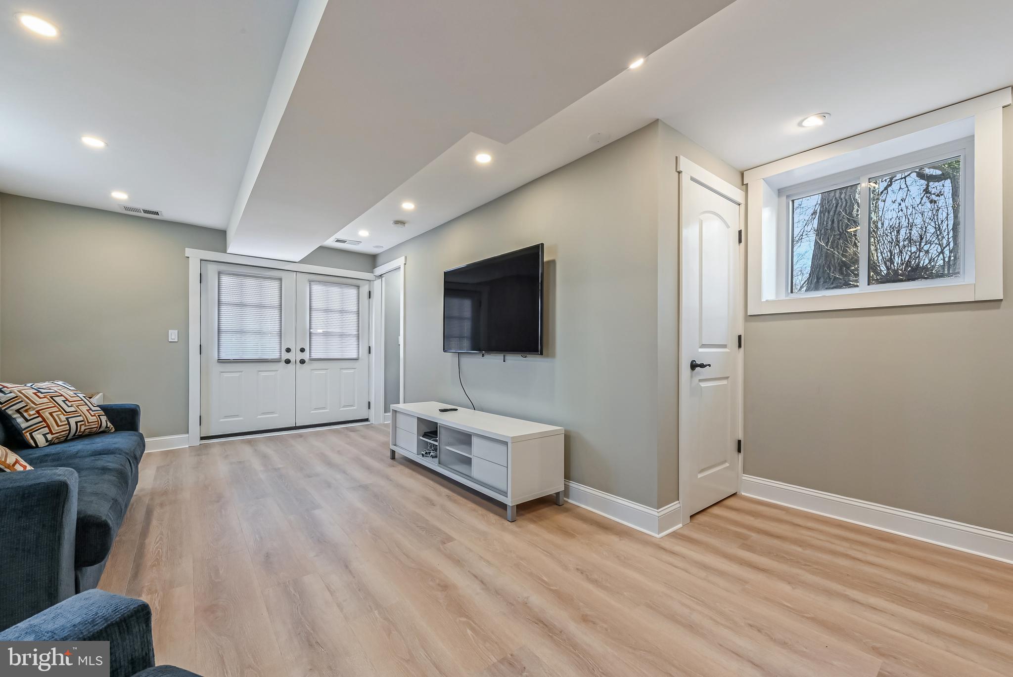 LOCH HAVEN - Residential