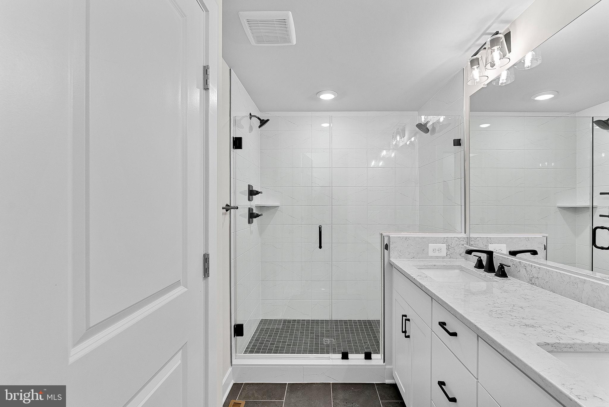 KINCORA - Residential Lease