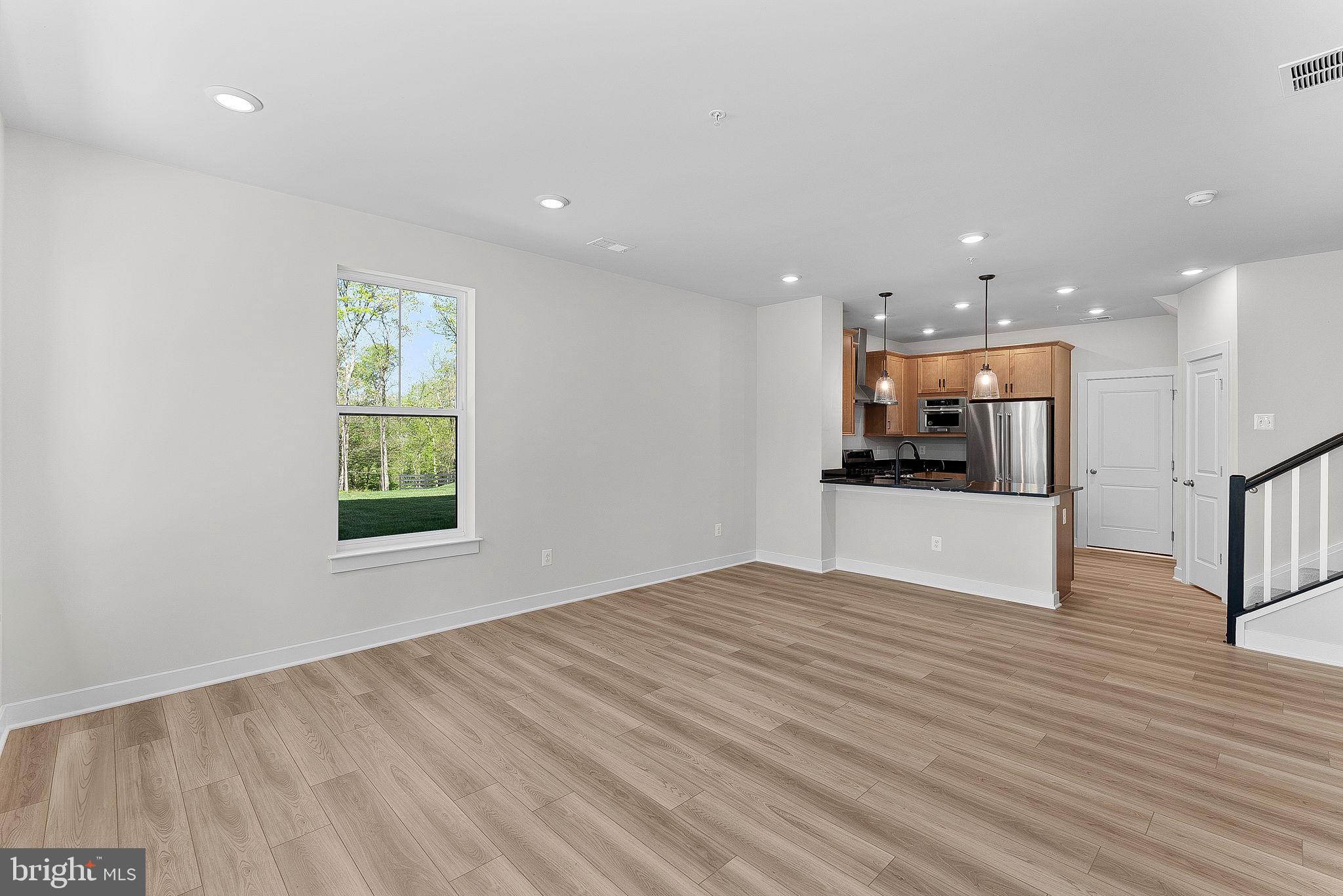 KINCORA - Residential Lease