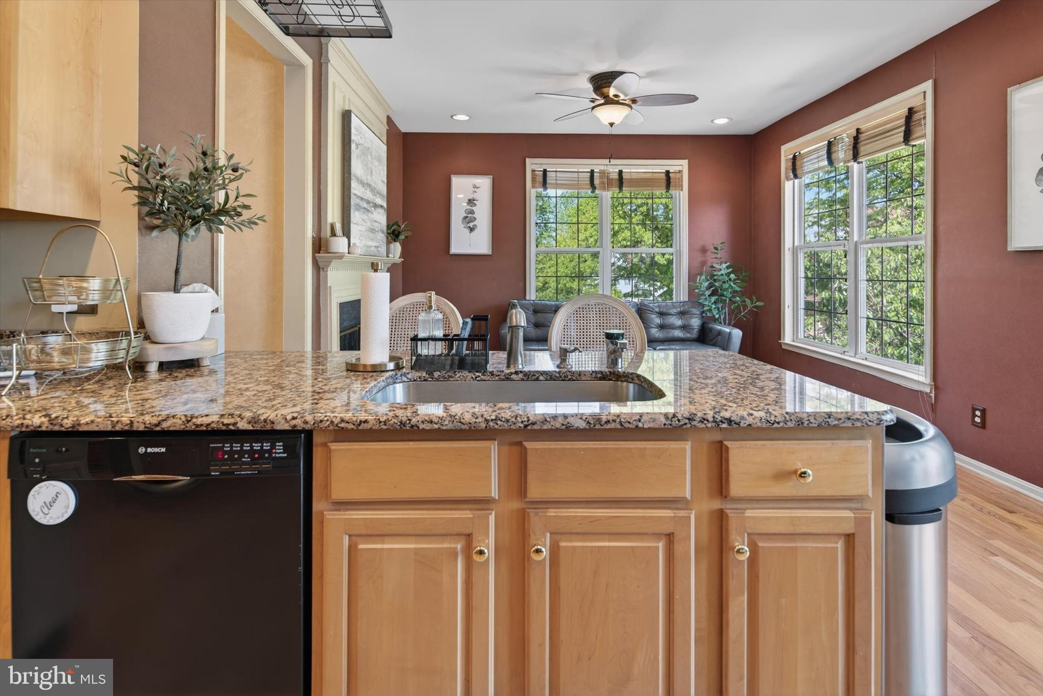 LAFAYETTE HILL - Residential
