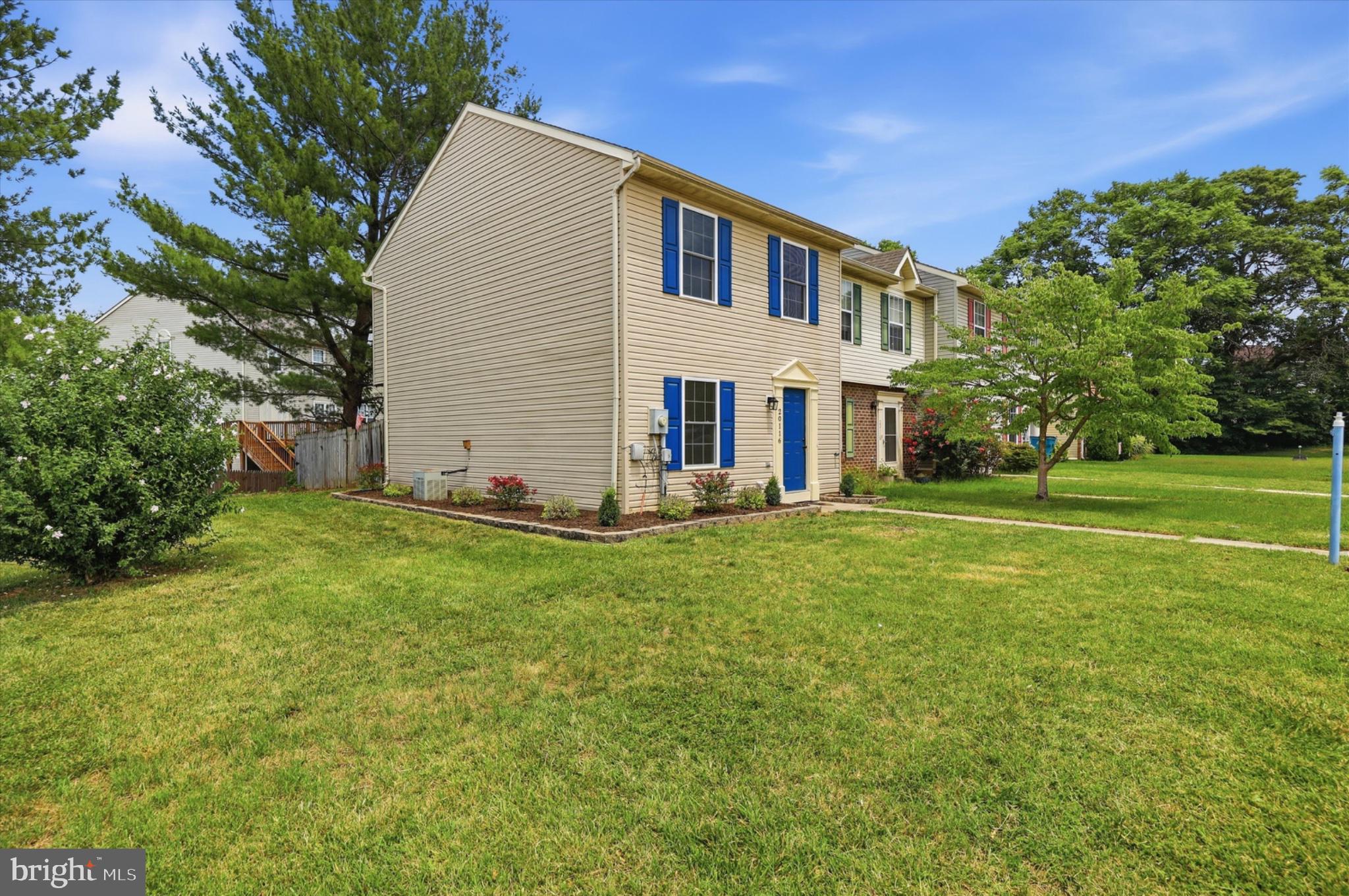 ROBINS GLENN - Residential