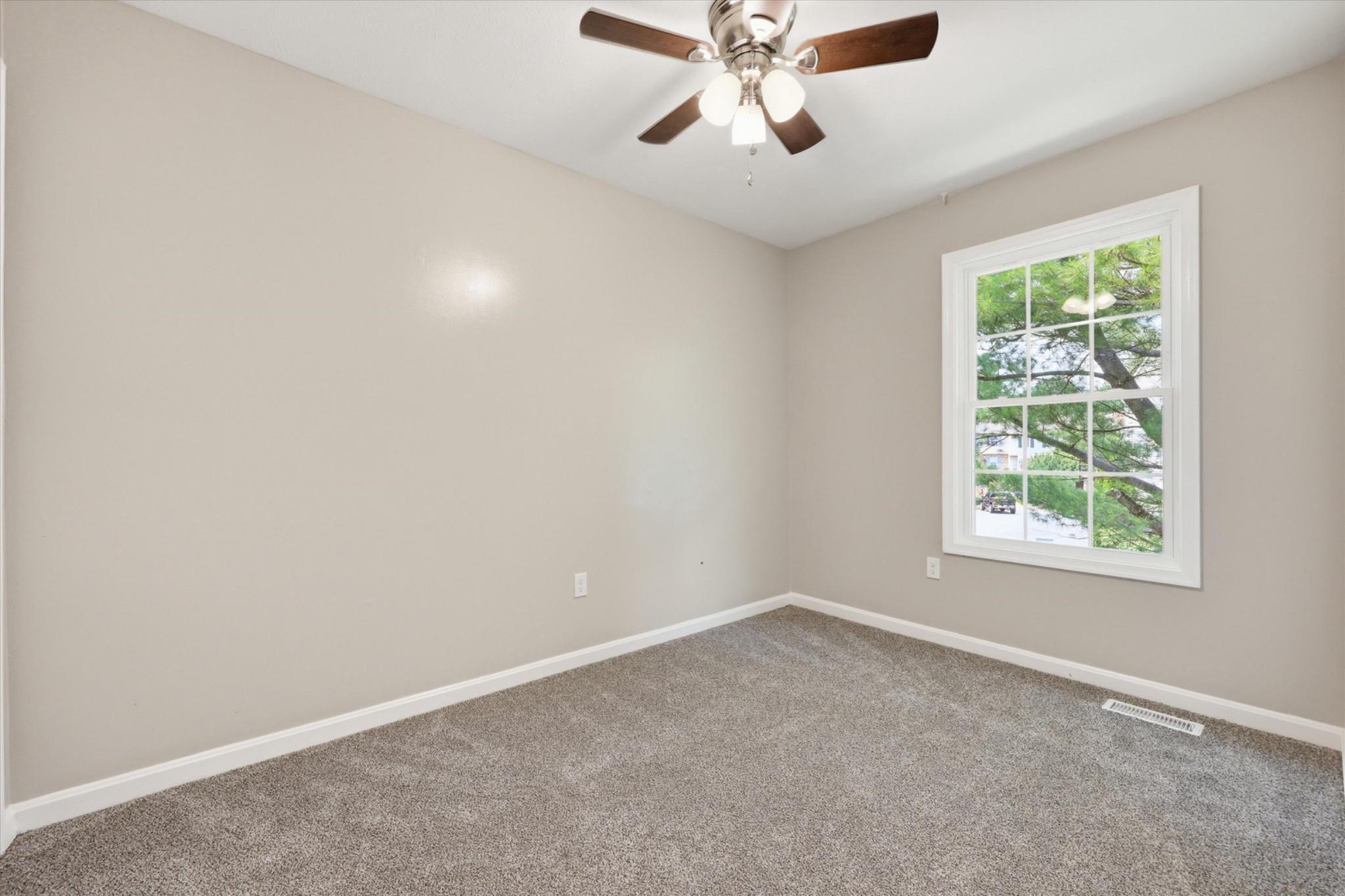 ROBINS GLENN - Residential
