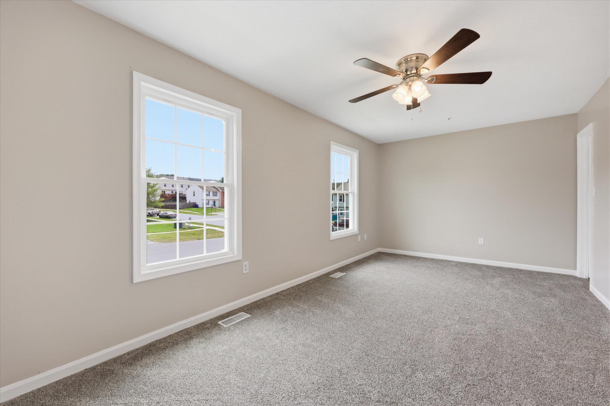 ROBINS GLENN - Residential