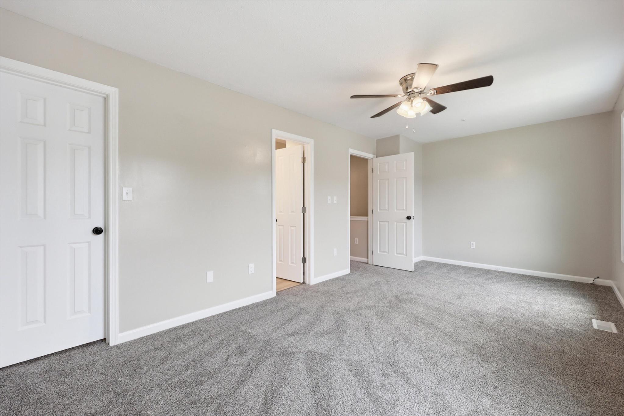 ROBINS GLENN - Residential